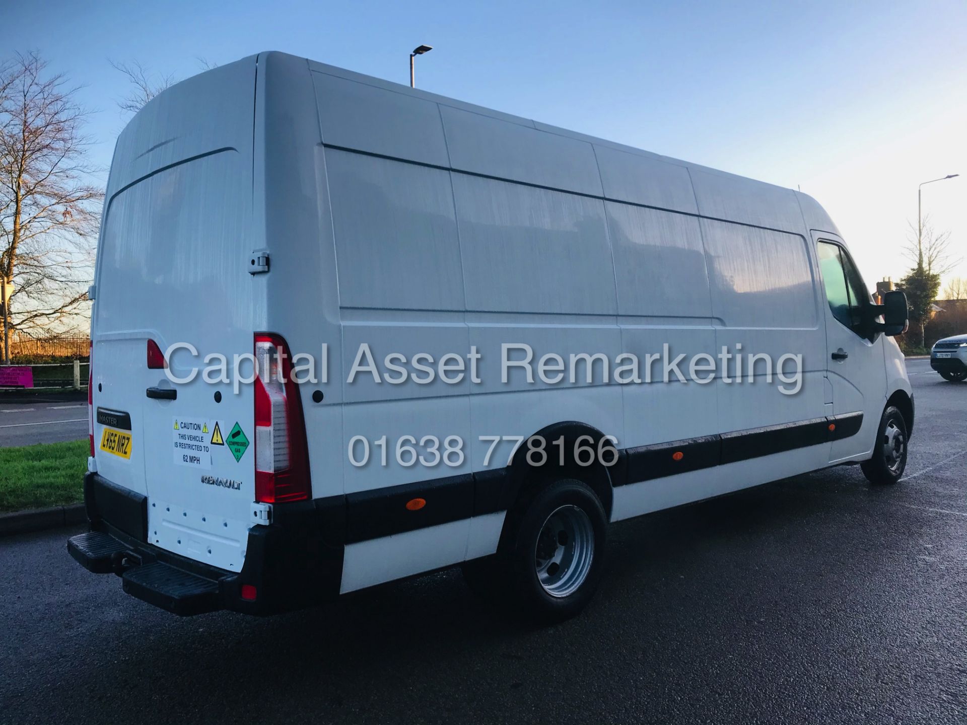 (ON SALE) RENAULT MASTER 2.3DCI "165BHP" BUSINESS ENERGY(2016 MODEL)1 OWNER 3500KG TWIN WHEELS - Image 8 of 15