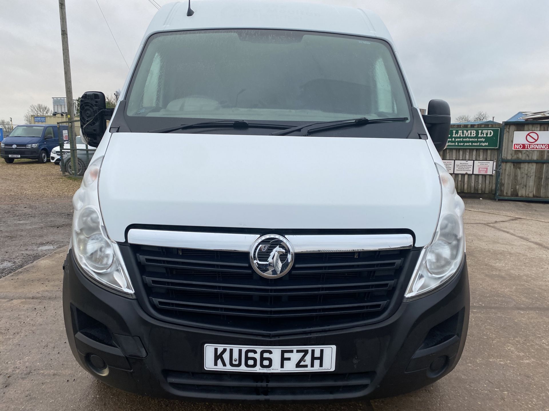 VAUXHALL MOVANO 2.3CDTI (130) 6 SPEED - EURO 6 - AIR CON - 2017 MODEL - ELEC PACK - LOW MILES - Image 2 of 16