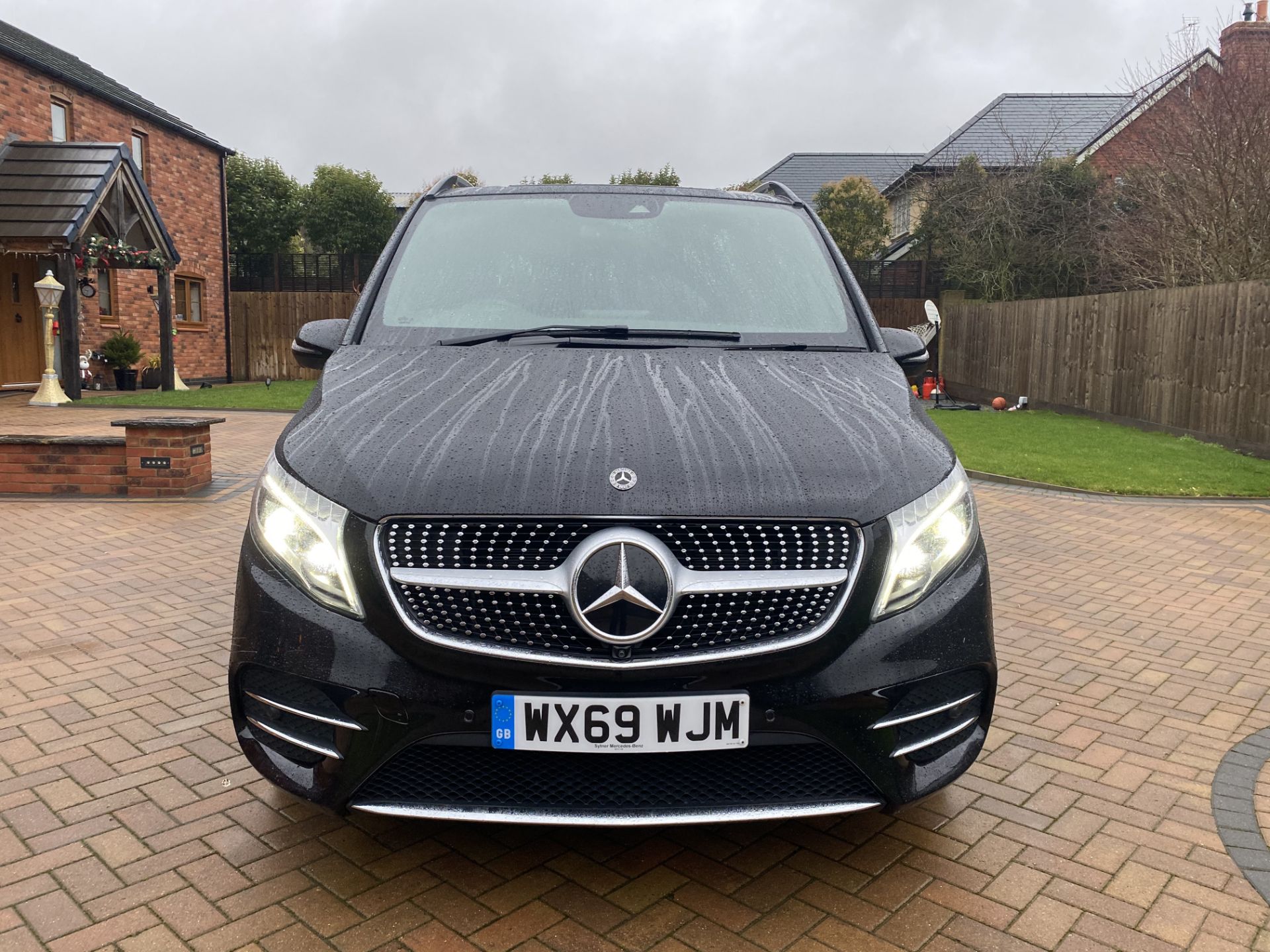 ON SALE MERCEDES-BENZ V220d "AMG LINE" XLWB 8 SEATER LUXURY MPV - 2020 MODEL-AUTO- LEATHER - SAT NAV - Image 4 of 35