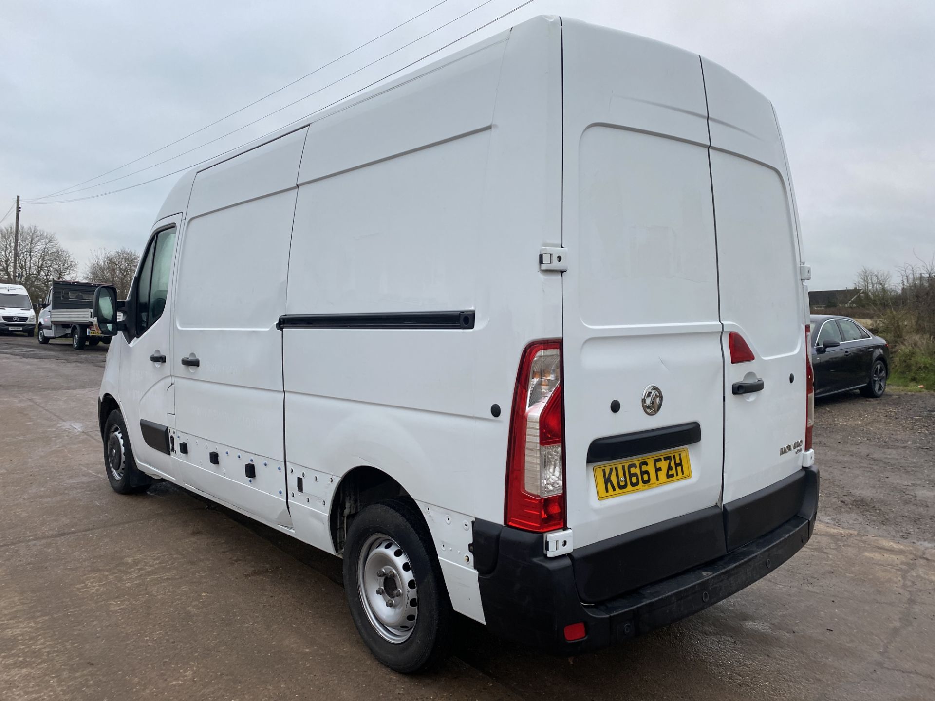 VAUXHALL MOVANO 2.3CDTI (130) 6 SPEED - EURO 6 - AIR CON - 2017 MODEL - ELEC PACK - LOW MILES - Image 5 of 16