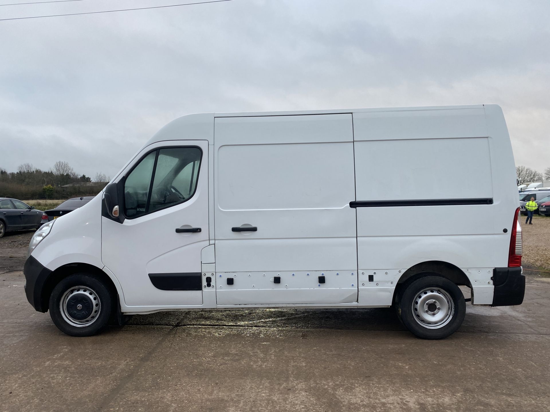 VAUXHALL MOVANO 2.3CDTI (130) 6 SPEED - EURO 6 - AIR CON - 2017 MODEL - ELEC PACK - LOW MILES - Image 4 of 16