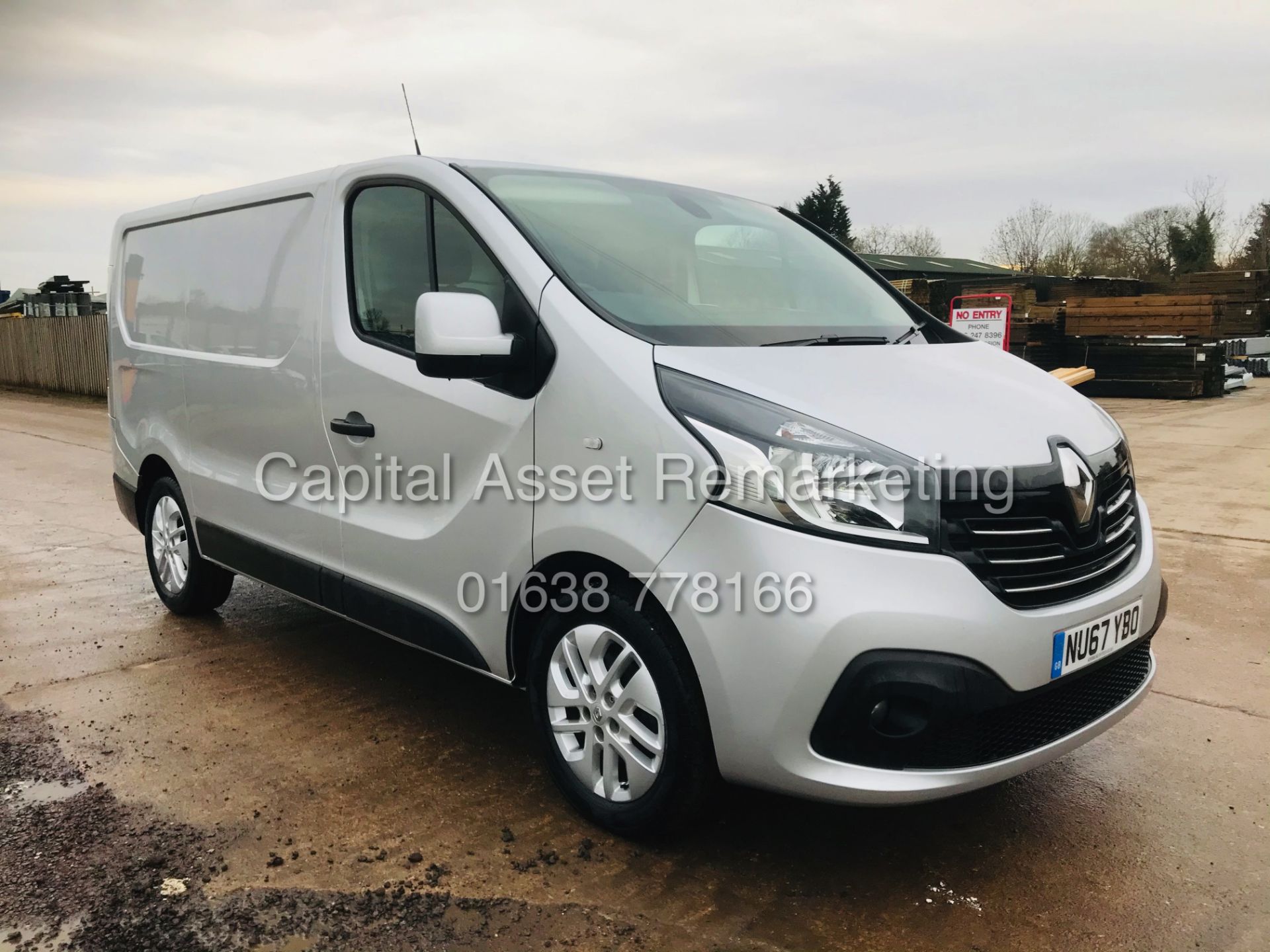 ON SALE RENAULT TRAFIC 1.6DCI "SPORT VAN" 2018 MODEL - SAT NAV -AIR CON- SILVER -ALLOYS - LOW MILES - Image 3 of 24