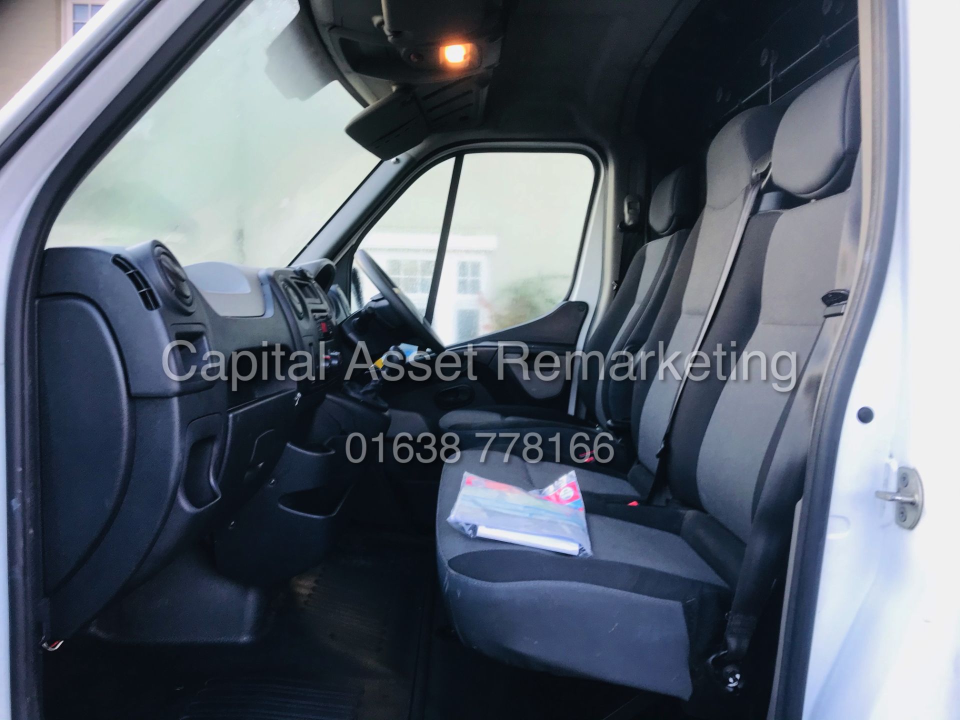 (ON SALE) RENAULT MASTER 2.3DCI "165BHP" BUSINESS ENERGY(2016 MODEL)1 OWNER 3500KG TWIN WHEELS - Image 14 of 15