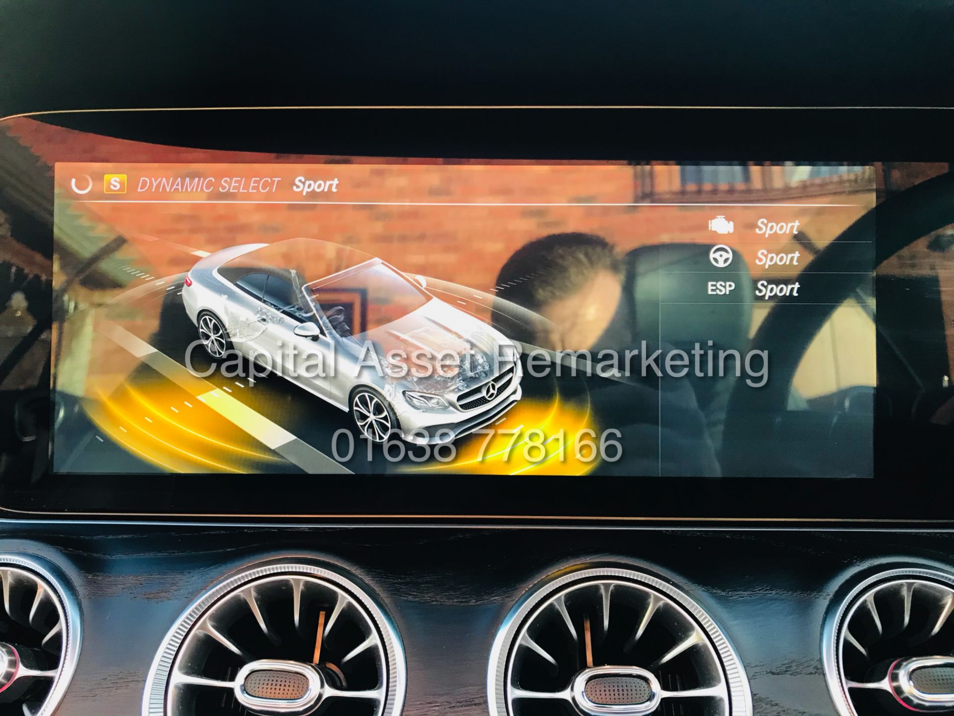 (ON SALE) MERCEDES E220d "AMG-LINE / PREMIUM" 9G CABRIOLET (19 REG) COMAND - AIR SCARF - 360 CAMERA - Image 38 of 51