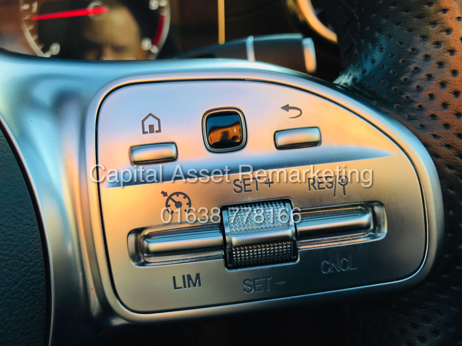 (ON SALE) MERCEDES E220d "AMG-LINE / PREMIUM" 9G CABRIOLET (19 REG) COMAND - AIR SCARF - 360 CAMERA - Image 27 of 51