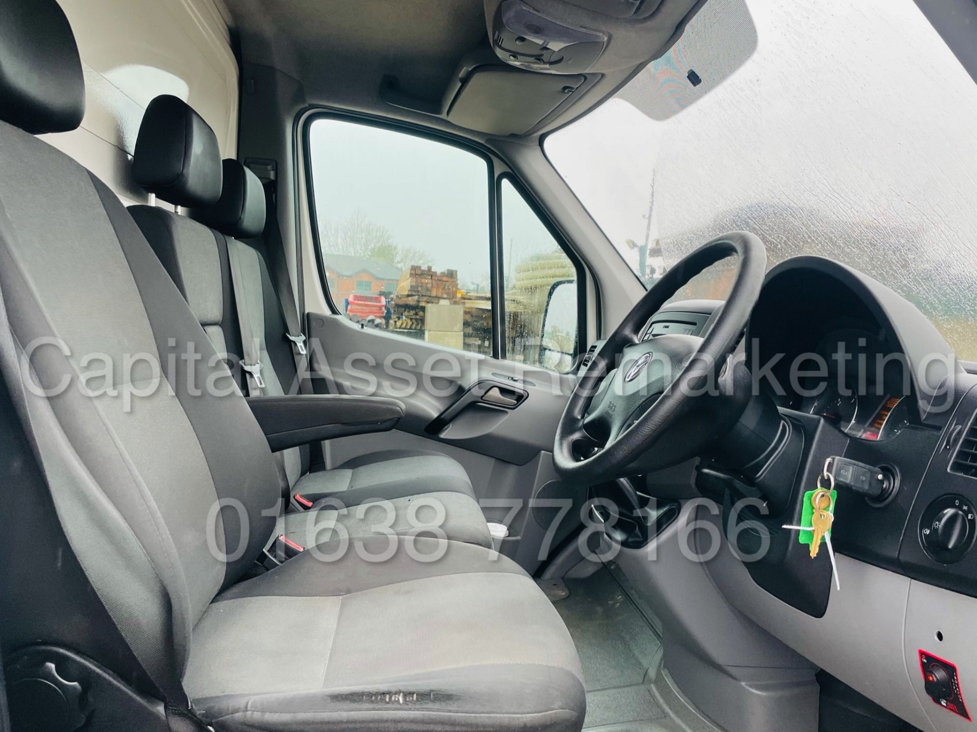 VOLKSWAGEN CRAFTER CR35 TDI BMT *LWB - LUTON / BOX VAN* (2018 -EURO 6) 'U-LEZ COMPLIANT' *TAIL-LIFT* - Image 31 of 44