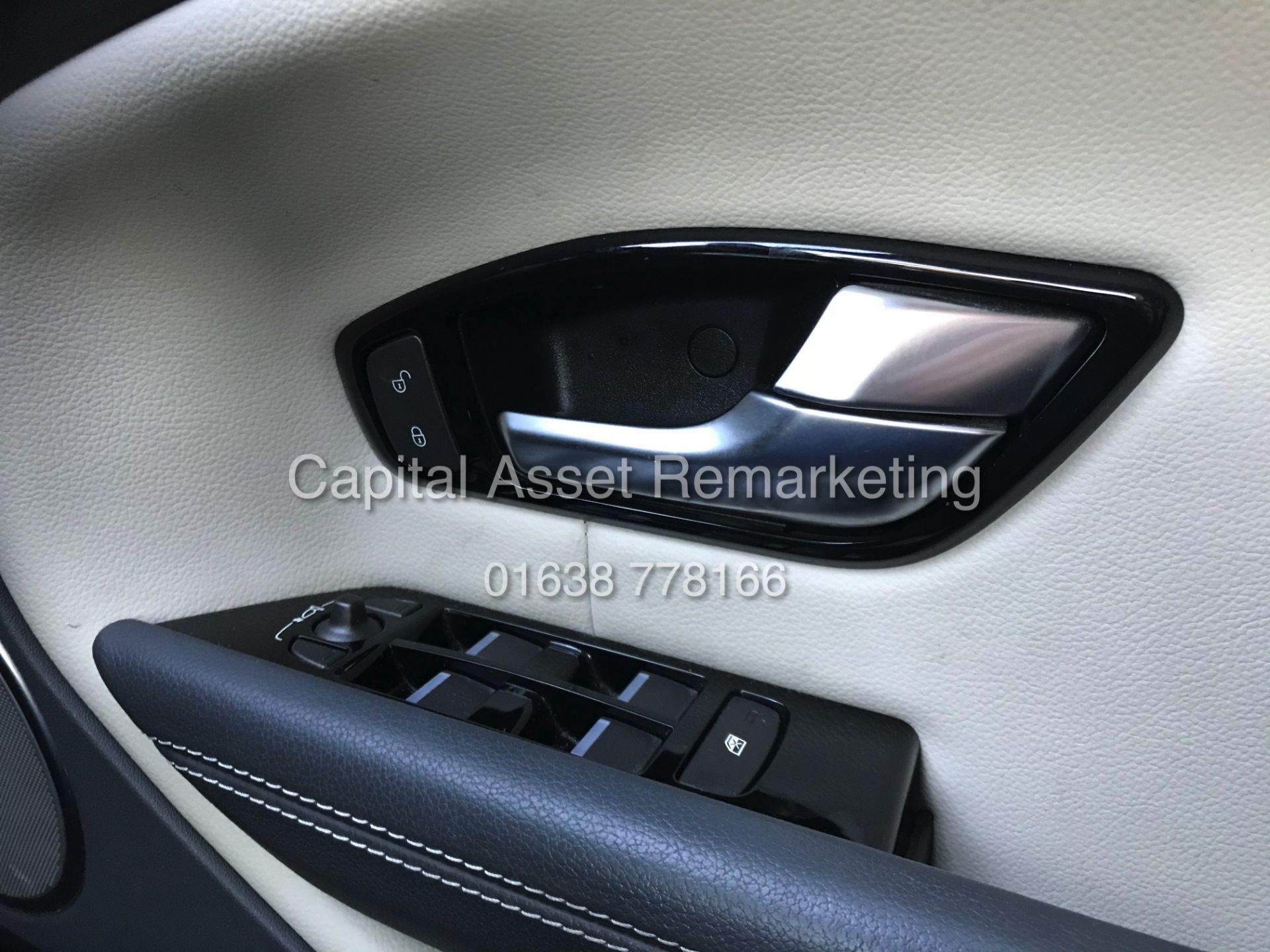 (On Sale) RANGE ROVER EVOQUE 2.0 "SE TECH" ED4 (66 REG) 5DR - 1 OWNER *PAN ROOF* NAV - FULL LEATHER - Image 28 of 32