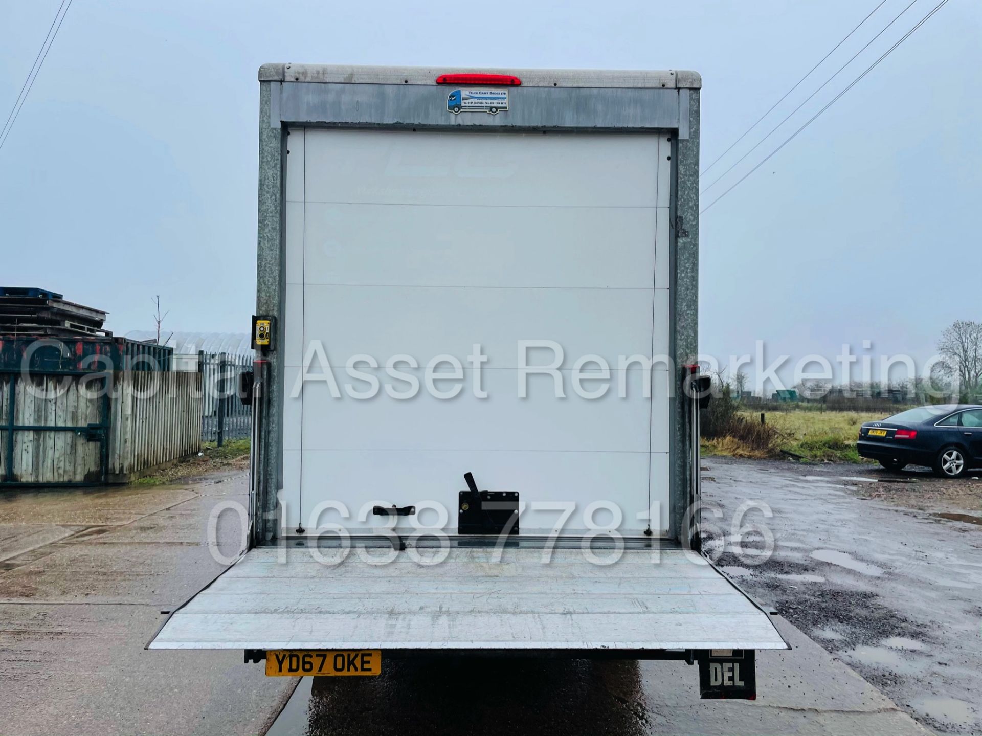 VOLKSWAGEN CRAFTER CR35 TDI BMT *LWB - LUTON / BOX VAN* (2018 -EURO 6) 'U-LEZ COMPLIANT' *TAIL-LIFT* - Image 12 of 44