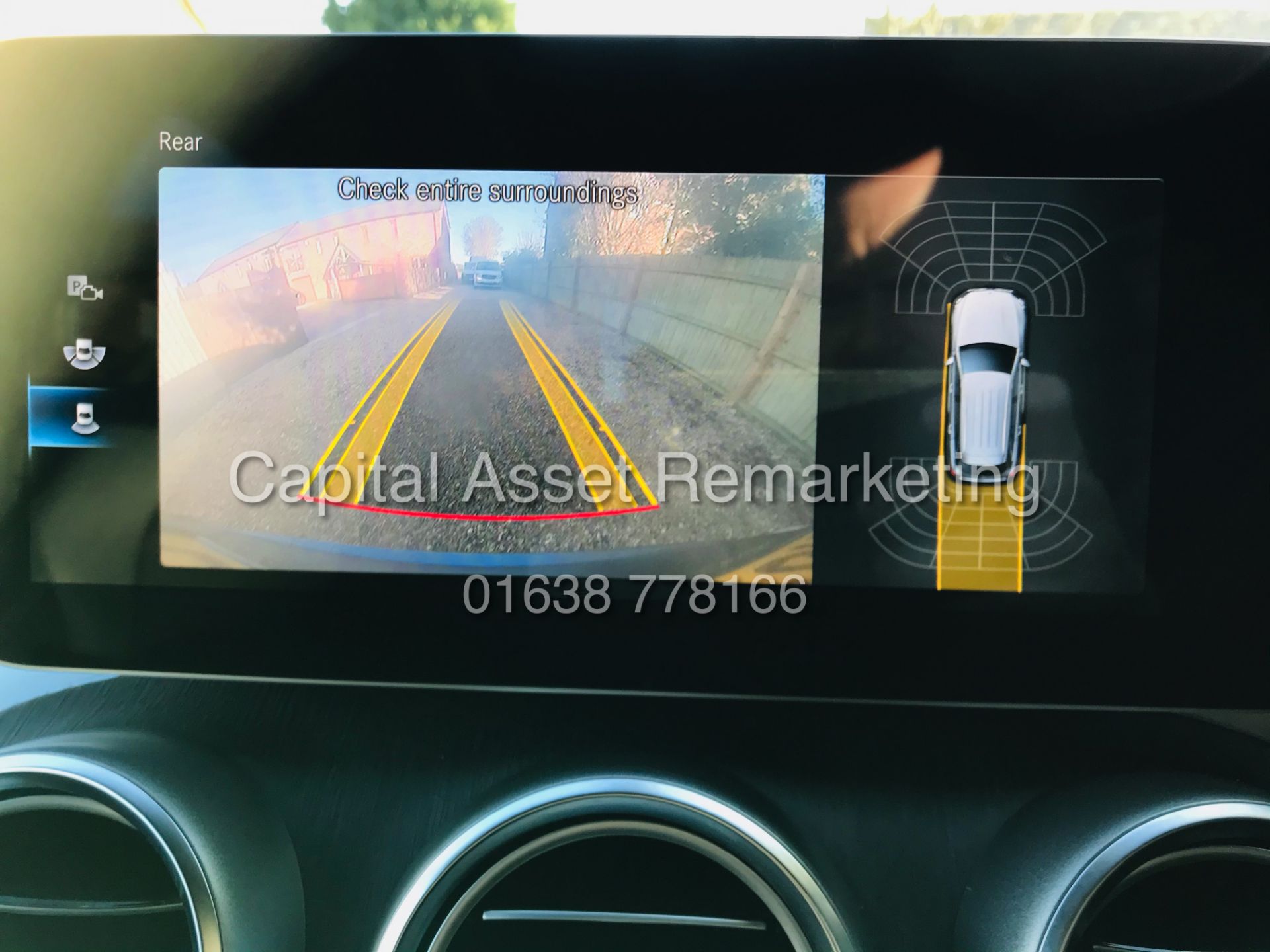 On Sale MERCEDES GLC 220d "AMG-LINE" 9G TRONIC (2020 MODEL) 1 OWNER - SAT NAV - REVERSE CAMERA - Image 29 of 37