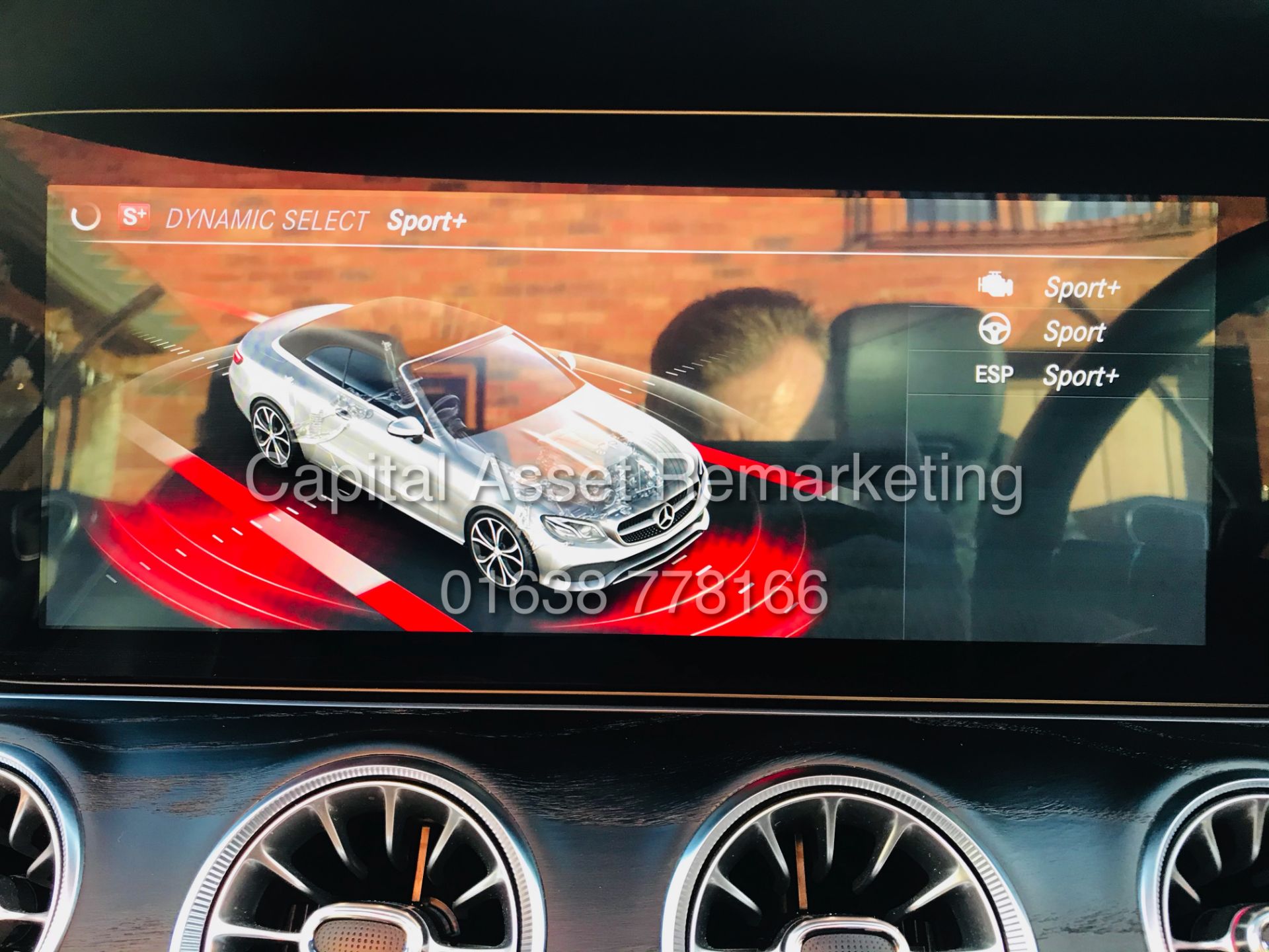 (ON SALE) MERCEDES E220d "AMG-LINE / PREMIUM" 9G CABRIOLET (19 REG) COMAND - AIR SCARF - 360 CAMERA - Image 39 of 51