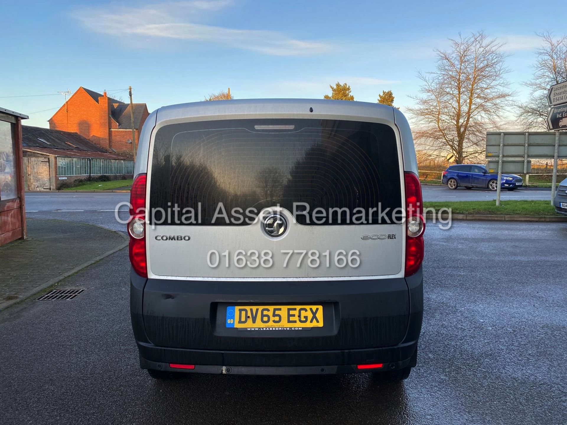 (ON SALE) VAUXHALL COMBO 2300 CDTI 1 OWNER FSH *AC* TWIN SIDE DOORS - (2016 MODEL) SPORTY SPEC! - Image 7 of 22