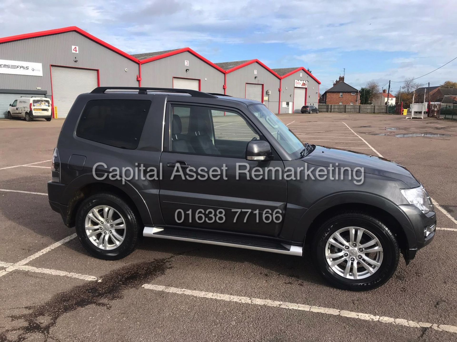 (ON SALE) MITSUBISHI SHOGUN 3.2 DI-D AUTO SWB (2018 MODEL) LOW MILEAGE FSH *RARE* NO VAT-SAVE 20%