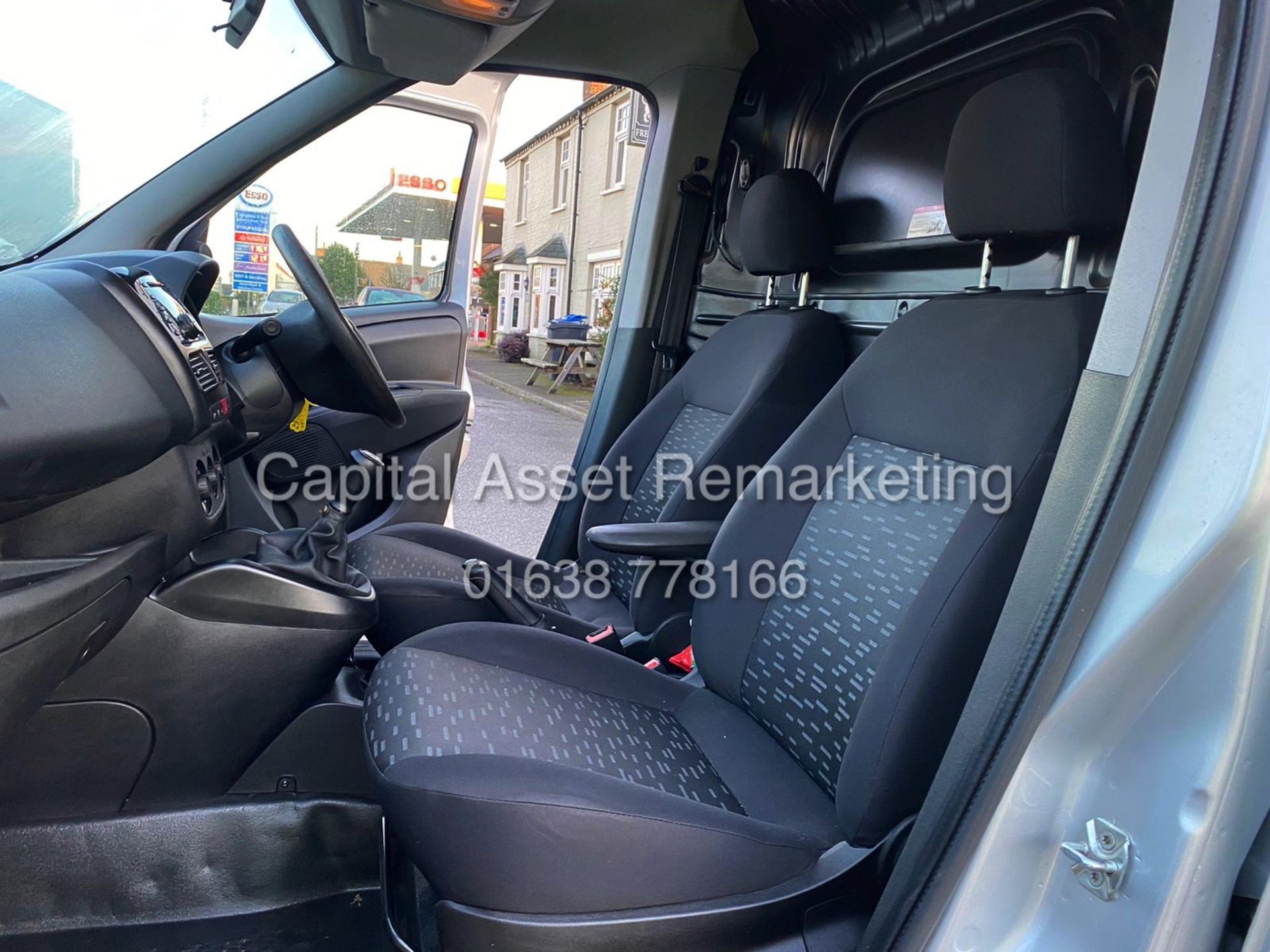 (ON SALE) VAUXHALL COMBO 2300 CDTI 1 OWNER FSH *AC* TWIN SIDE DOORS - (2016 MODEL) SPORTY SPEC! - Image 20 of 22