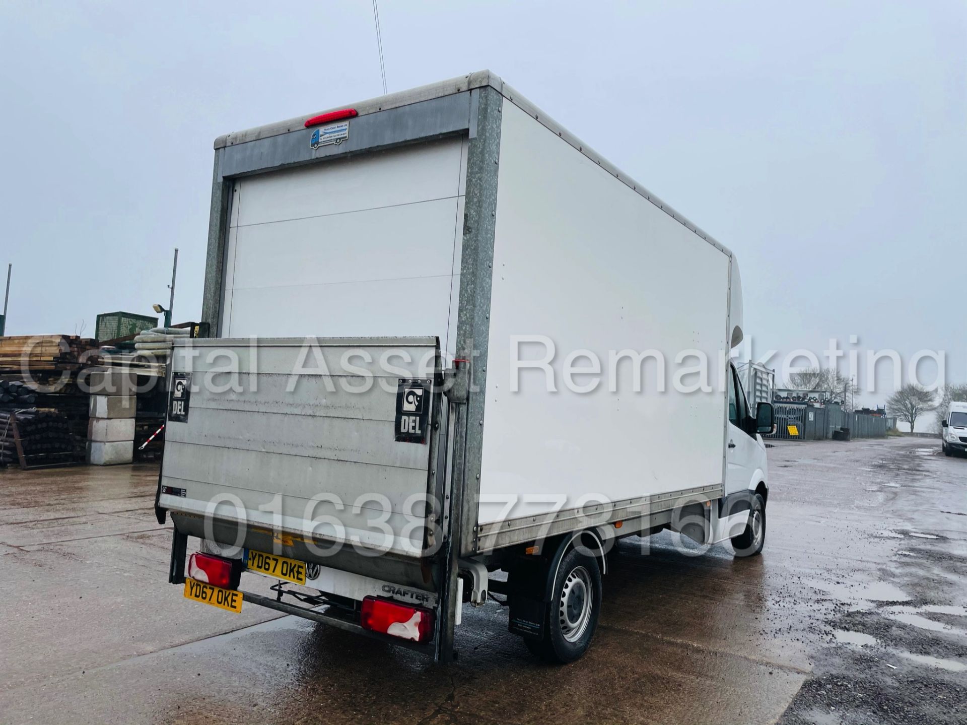 VOLKSWAGEN CRAFTER CR35 TDI BMT *LWB - LUTON / BOX VAN* (2018 -EURO 6) 'U-LEZ COMPLIANT' *TAIL-LIFT* - Image 17 of 44