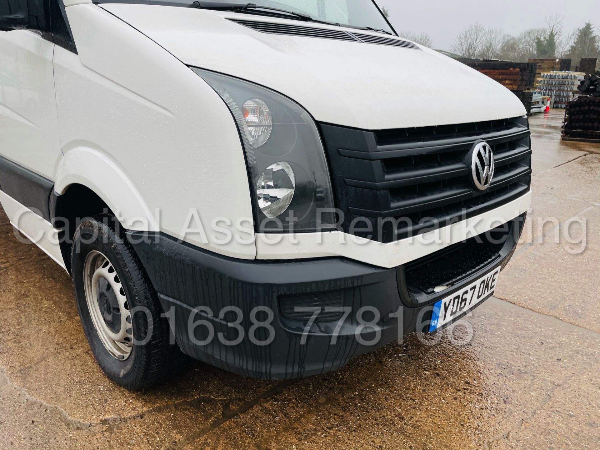 VOLKSWAGEN CRAFTER CR35 TDI BMT *LWB - LUTON / BOX VAN* (2018 -EURO 6) 'U-LEZ COMPLIANT' *TAIL-LIFT* - Image 20 of 44