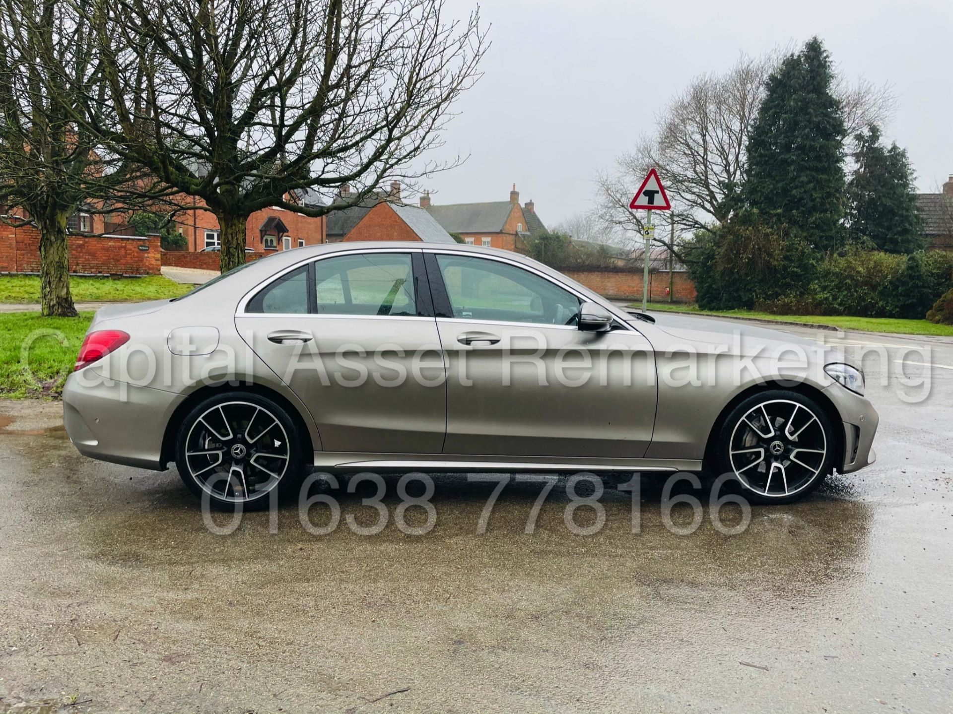 (On Sale) MERCEDES-BENZ C220D *AMG- PREMIUM* (2019 - NEW MODEL) '9-G TRONIC-SAT NAV' *ULTIMATE SPEC* - Image 14 of 52