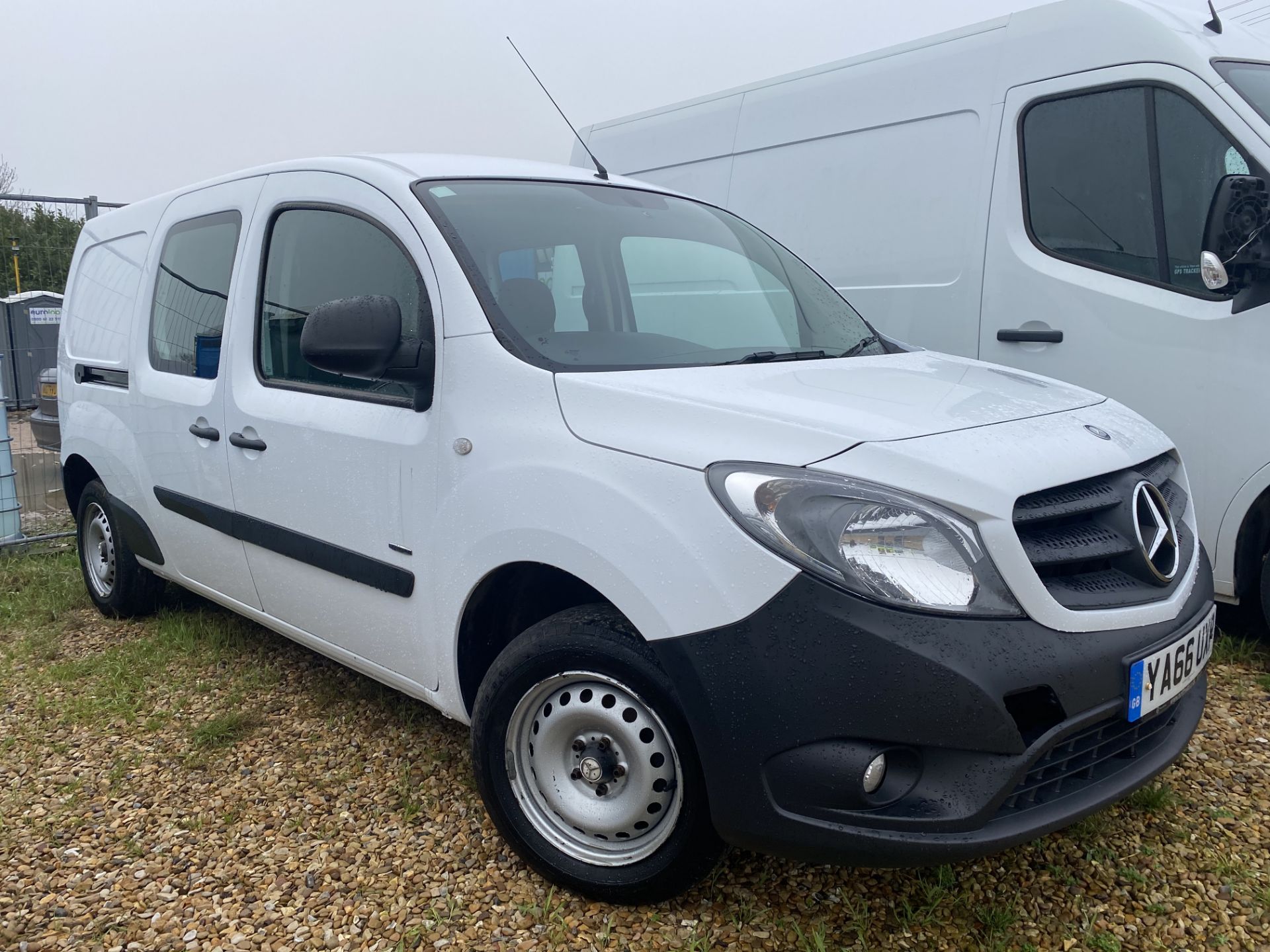 On Sale MERCEDES CITAN 109CDI LWB DUALINER / CREW / KOMBI VAN 5 SEATER - 2017 MODEL - 1 OWNER FSH -