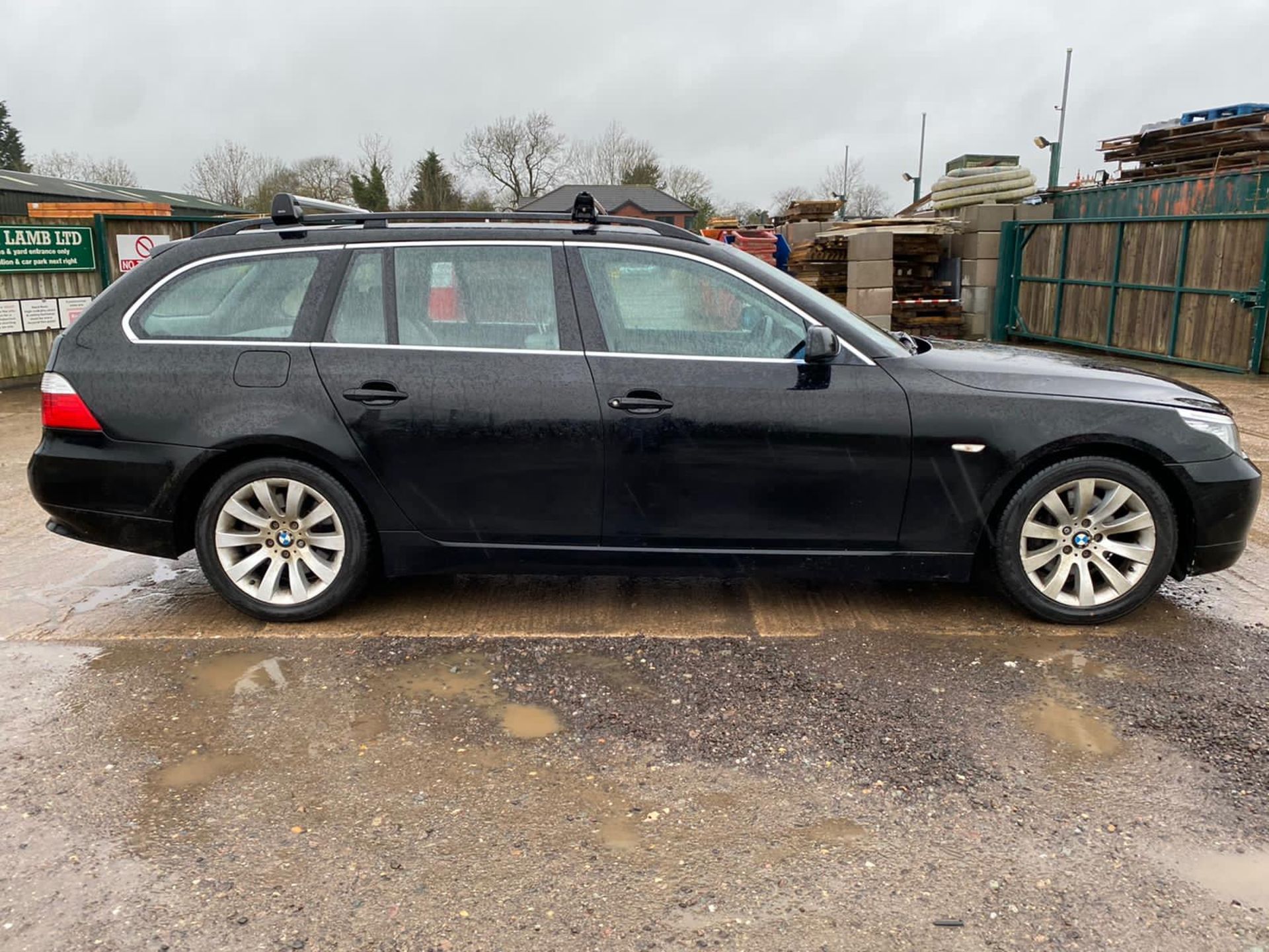 (On Sale) BMW 520d "SPECIAL EQUIPMENT" ESTATE (58 REG) HEATED SEATS- CRUISE -ELEC PACK - AC (NO VAT) - Image 2 of 19