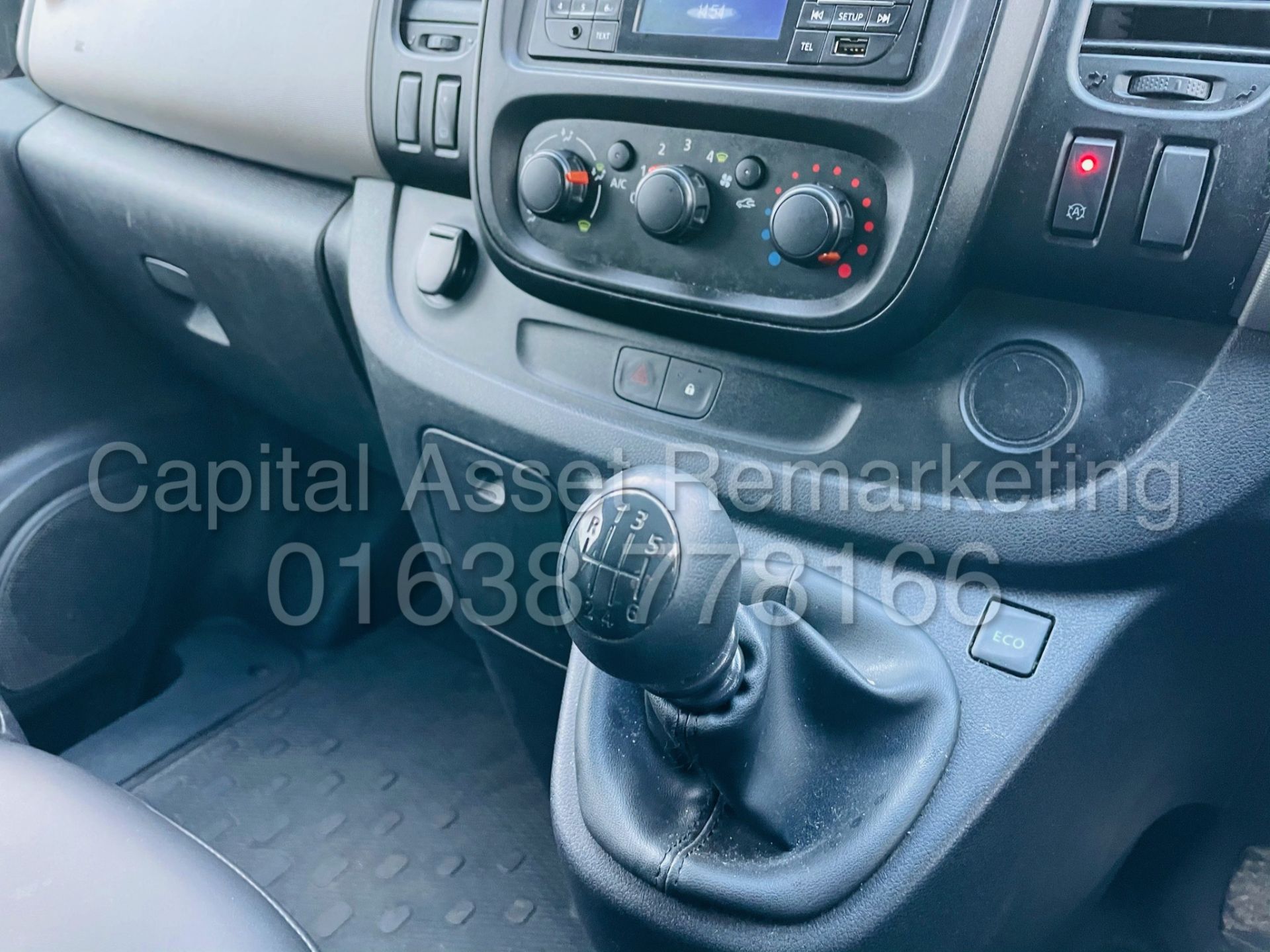 RENAULT TRAFIC *LWB - 9 SEATER MPV / BUS* (2017 - EURO 6) '1.6 DCI - 6 SPEED' *AIR CON* (NO VAT) - Image 44 of 47