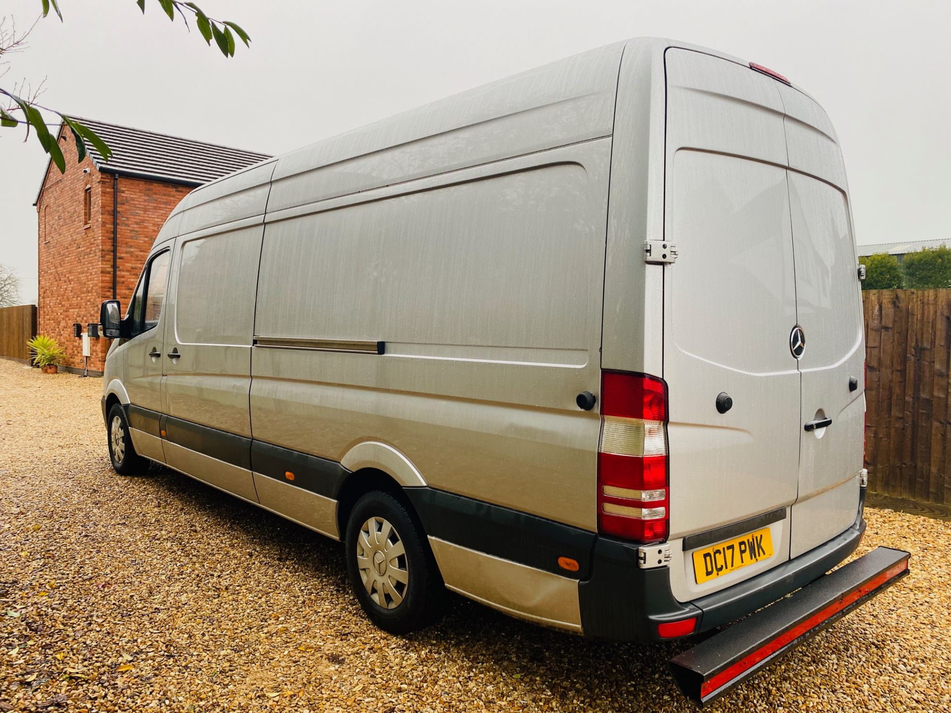 ON SALE MERCEDES SPRINTER 314CDI "LWB HIGH TOP" PREMIUM MODEL - 17 REG - EURO 6 - SAT NAV - AIR CON - Image 2 of 15