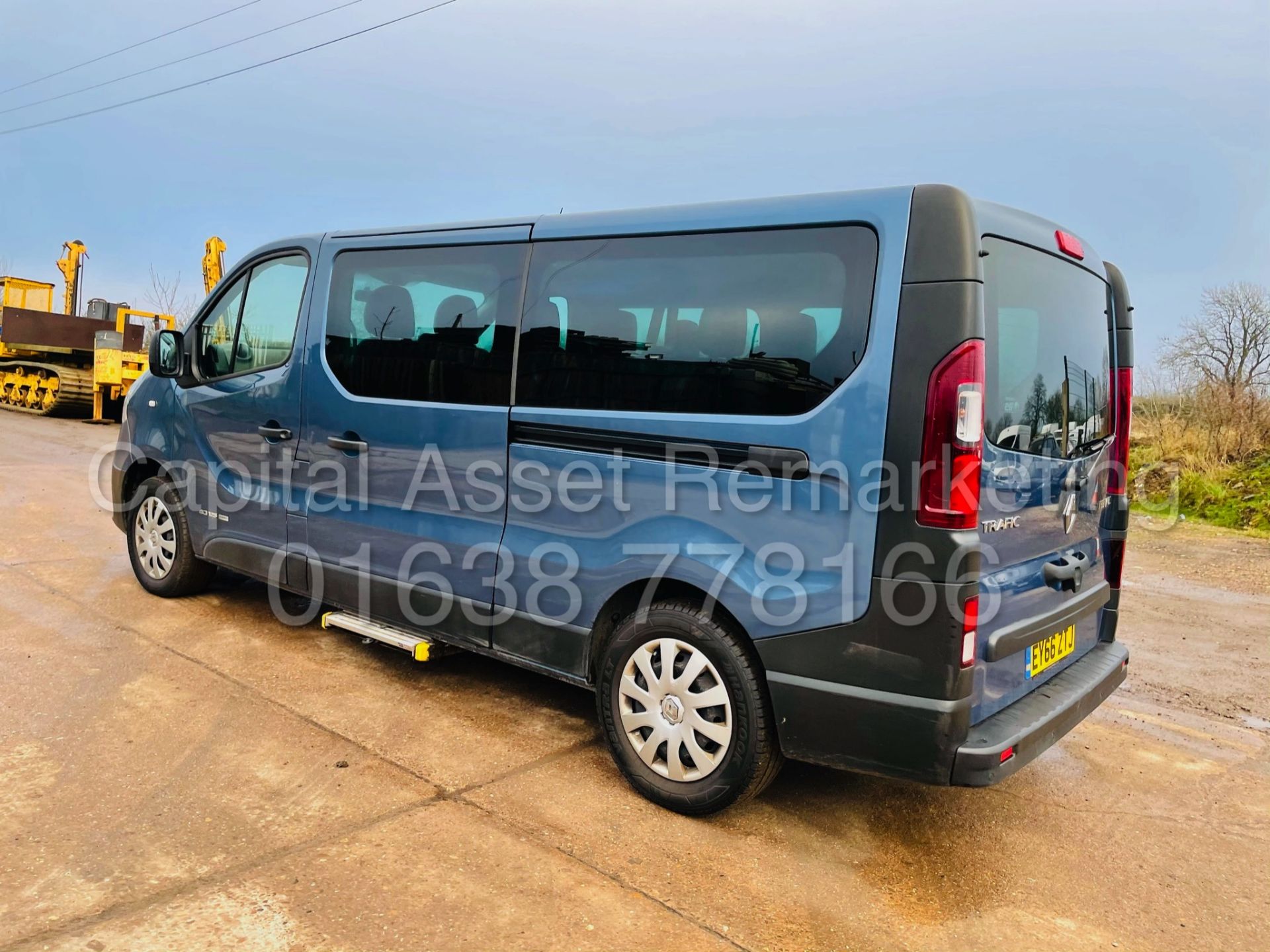 RENAULT TRAFIC *LWB - 9 SEATER MPV / BUS* (2017 - EURO 6) '1.6 DCI - 6 SPEED' *AIR CON* (NO VAT) - Image 5 of 47