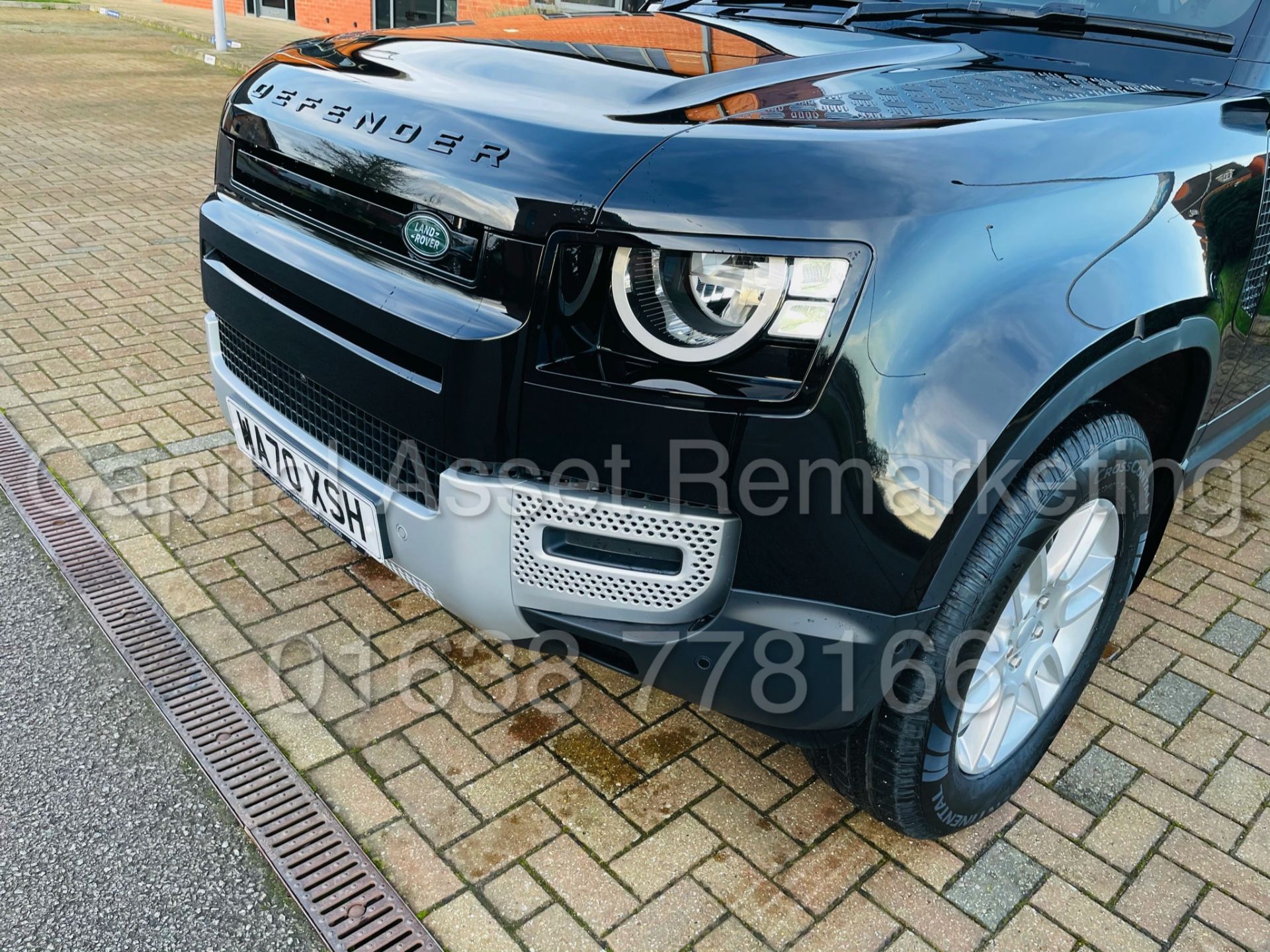 (On Sale) LAND ROVER DEFENDER 110 *BLACK* (70 REG - NEW MODEL) '2.0 DIESEL-240 BHP-AUTO' *HUGE SPEC* - Image 16 of 61