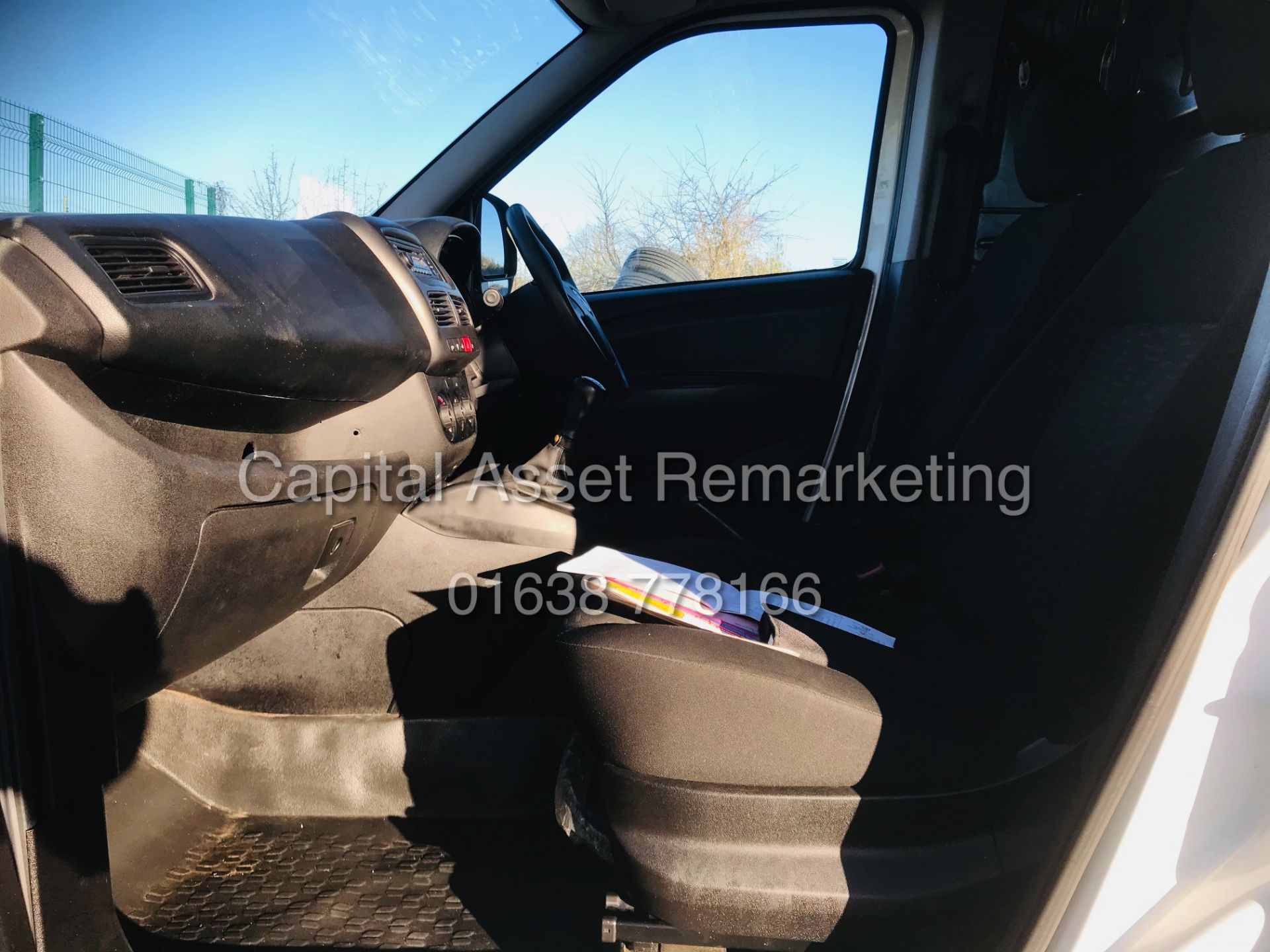 VAUXHALL COMBO 2000 CDTI (2017 MODEL) 1 OWNER WITH STAMPED HISTORY - SIDE DOOR *EURO 6* - Image 11 of 11