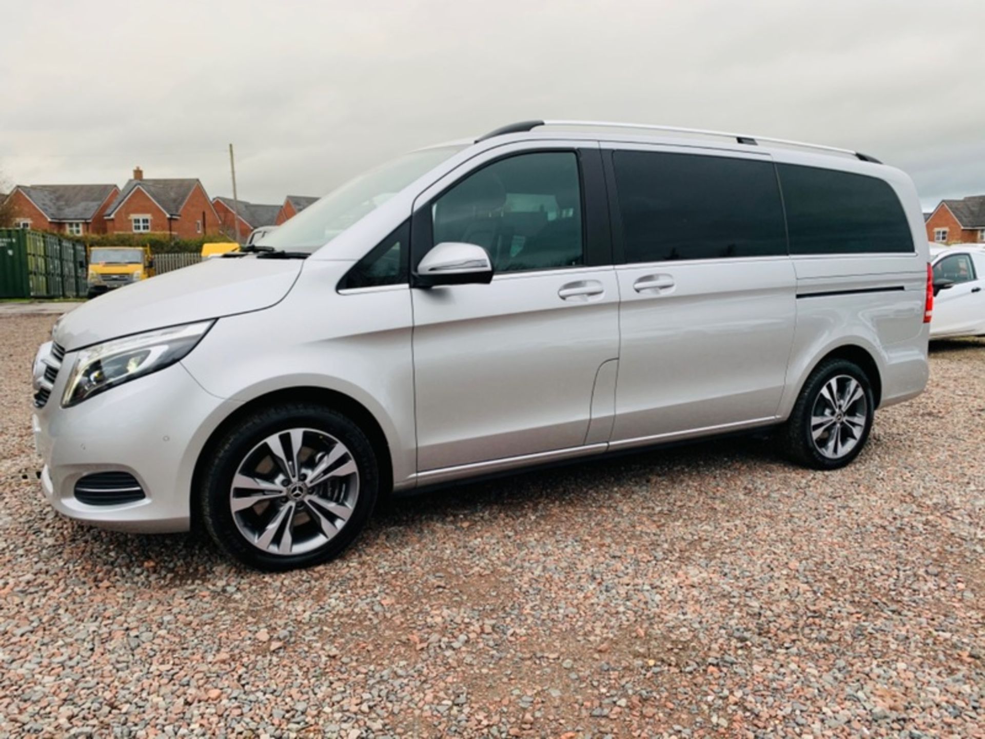 On Sale MERCEDES V220d "SPORT" AUTO Bluetec 8 SEATER "MPV" 2018 REG - 1 OWNER - LEATHER - HUGE SPEC