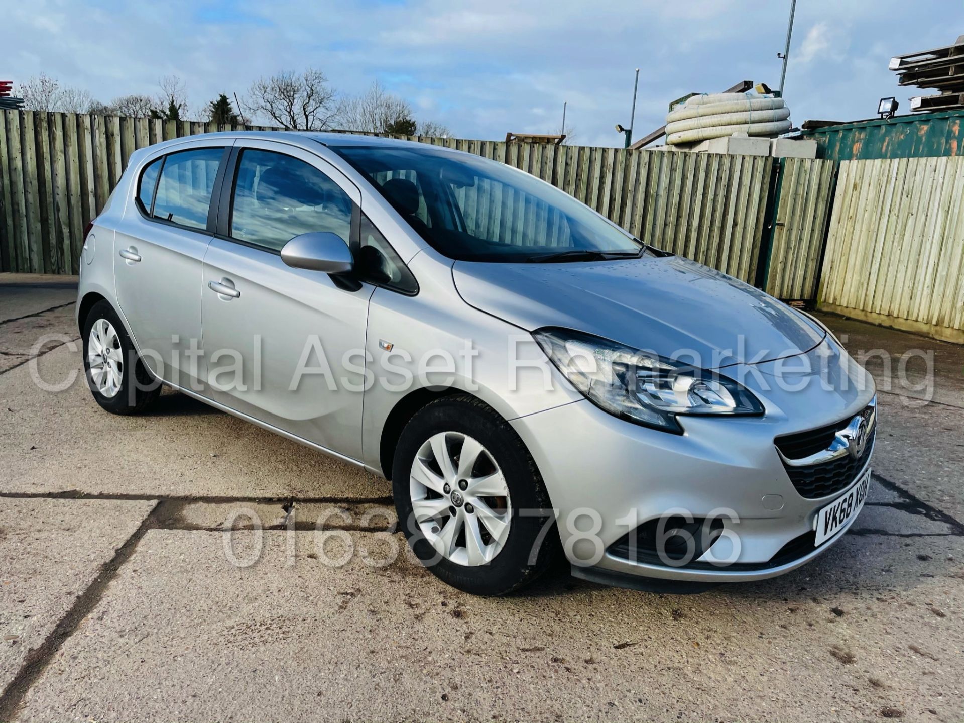 VAUXHALL CORSA *DESIGN EDITION* 5 DOOR HATCHBACK (2019 MODEL) 1.4 PETROL - 60 MPG+ (1 OWNER) - Image 2 of 42