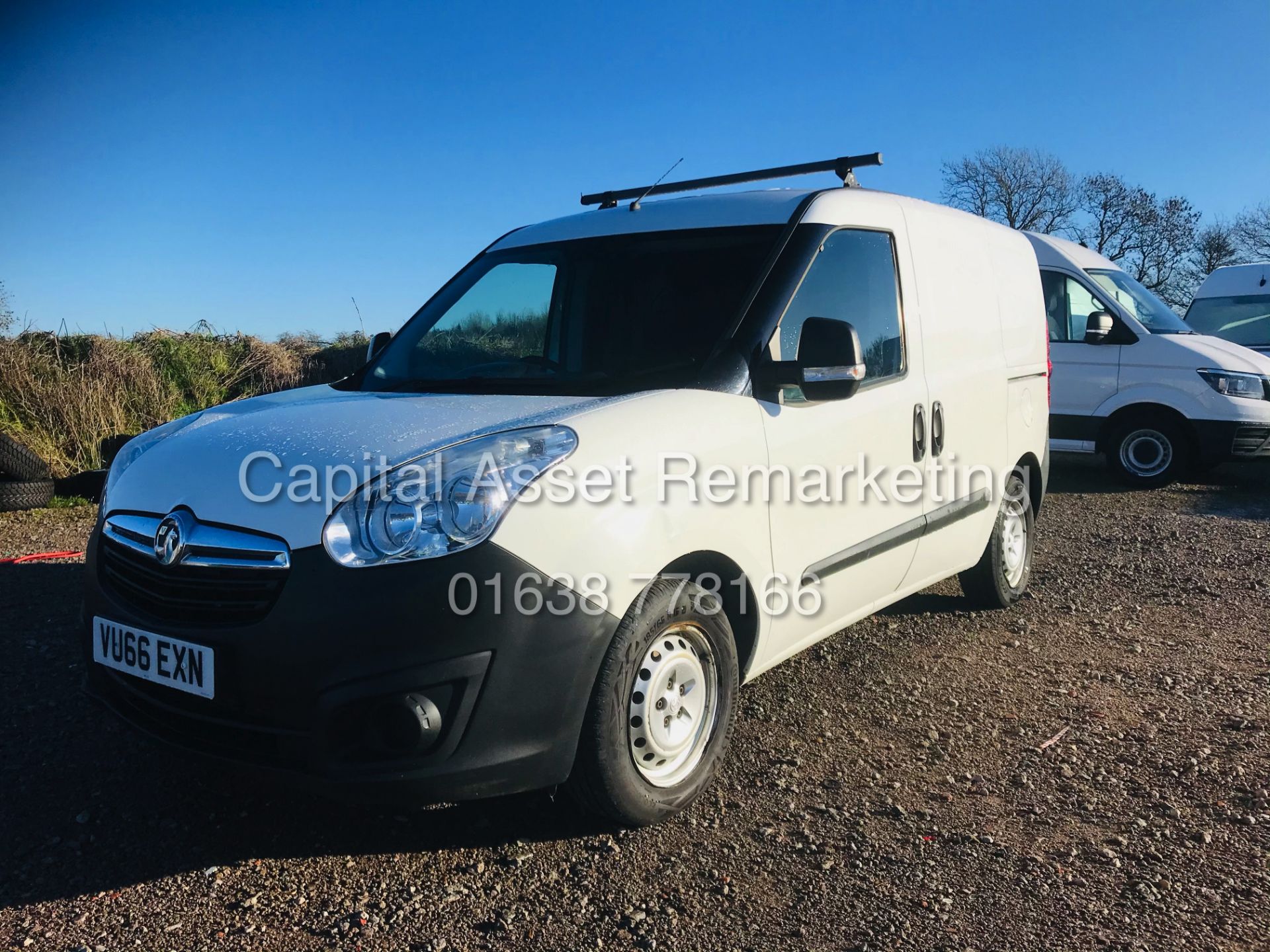 VAUXHALL COMBO 2000 CDTI (2017 MODEL) 1 OWNER WITH STAMPED HISTORY - SIDE DOOR *EURO 6* - Image 2 of 11