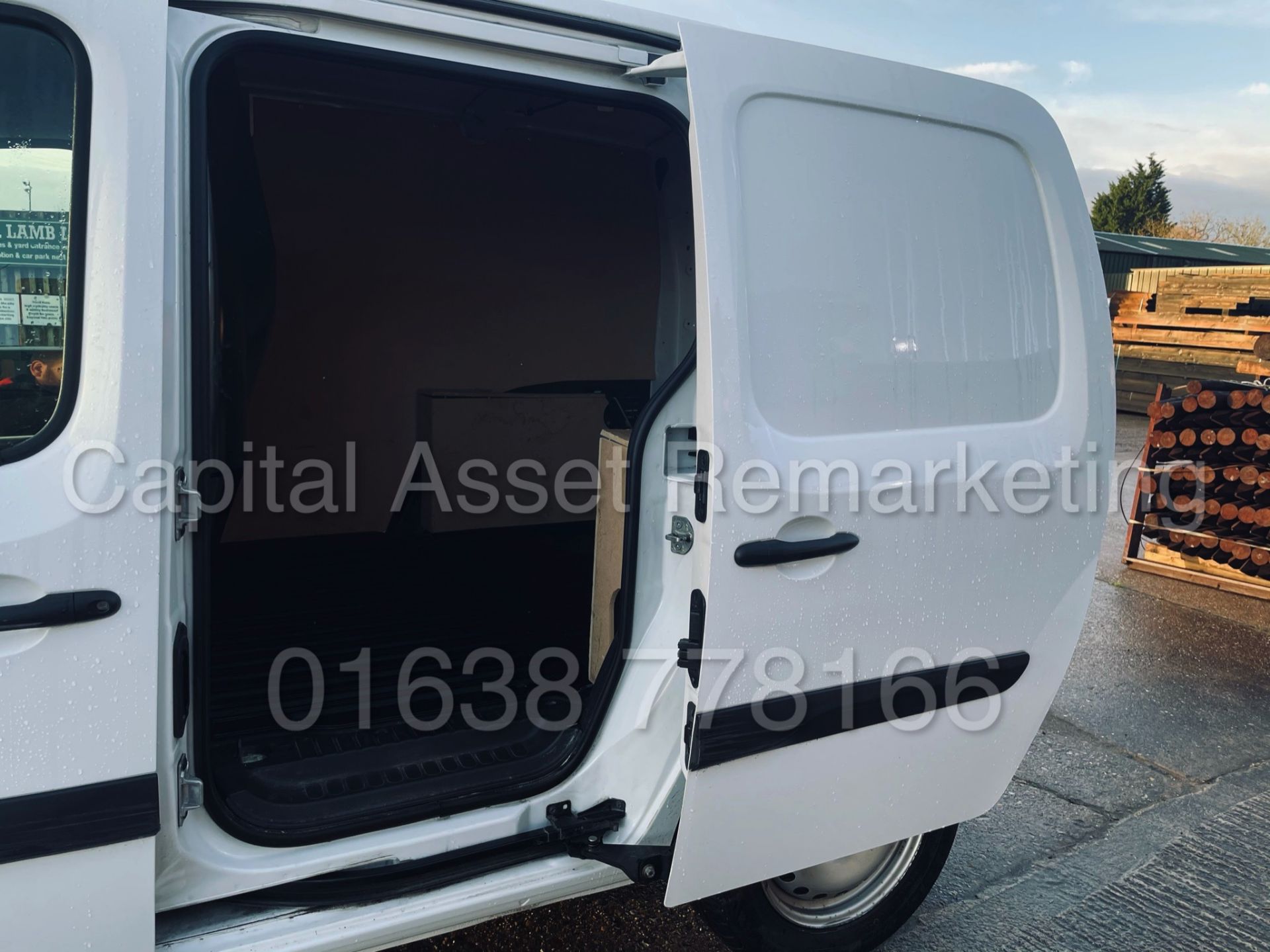 On Sale MERCEDES-BENZ CITAN 109 CDI *LWB - PANEL VAN* (2018 - EURO 6) 'STOP / START' (1 OWNER) - Image 22 of 36