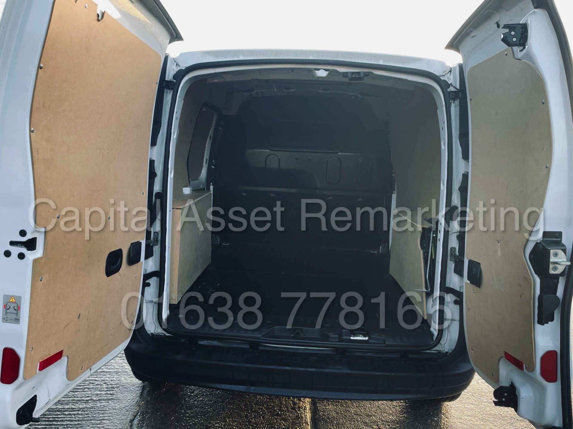 On Sale MERCEDES-BENZ CITAN 109 CDI *LWB - PANEL VAN* (2018 - EURO 6) 'STOP / START' (1 OWNER) - Image 23 of 36