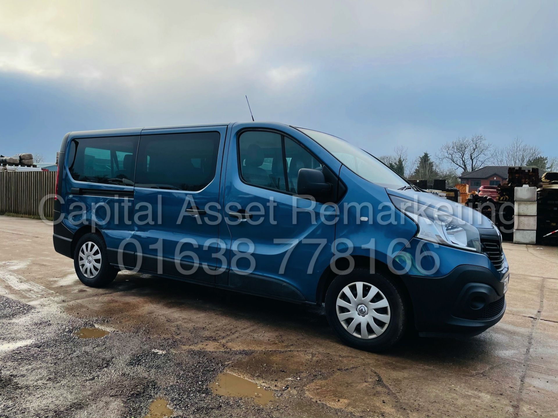 (ON SALE) RENAULT TRAFIC *LWB - 9 SEATER BUS* (2017 - EURO 6) '1.6 DCI - 6 SPEED' *AIR CON* (NO VAT) - Image 11 of 47