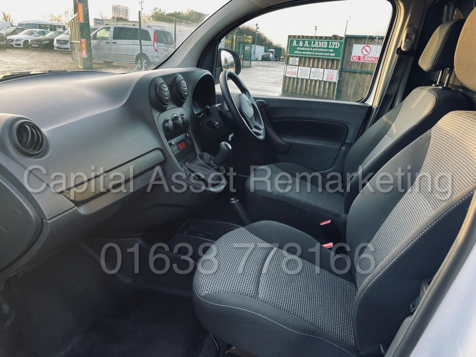 On Sale MERCEDES-BENZ CITAN 109 CDI *LWB - PANEL VAN* (2018 - EURO 6) 'STOP / START' (1 OWNER) - Image 19 of 36