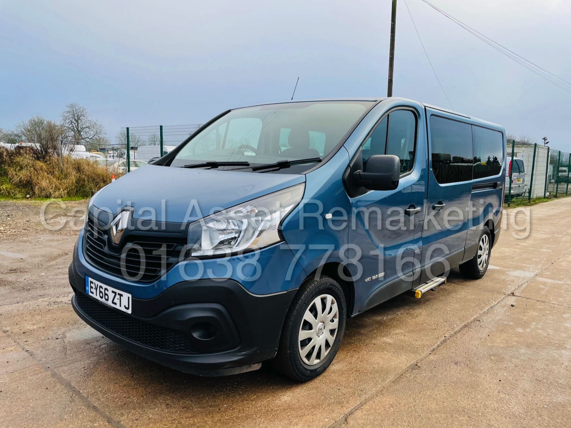 (ON SALE) RENAULT TRAFIC *LWB - 9 SEATER BUS* (2017 - EURO 6) '1.6 DCI - 6 SPEED' *AIR CON* (NO VAT) - Image 2 of 47