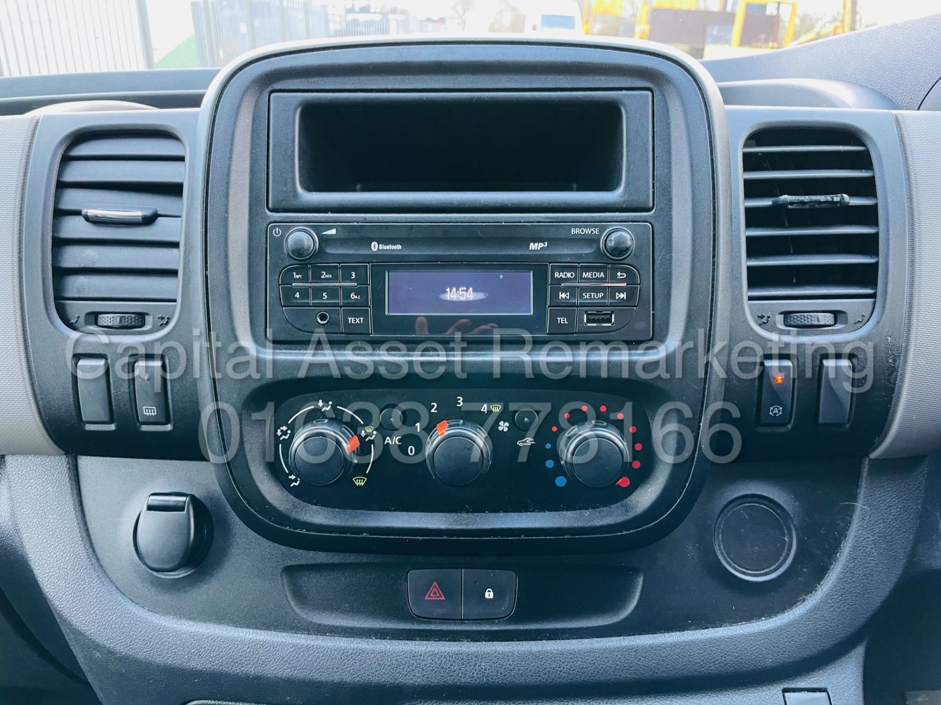 (ON SALE) RENAULT TRAFIC *LWB - 9 SEATER BUS* (2017 - EURO 6) '1.6 DCI - 6 SPEED' *AIR CON* (NO VAT) - Image 42 of 47