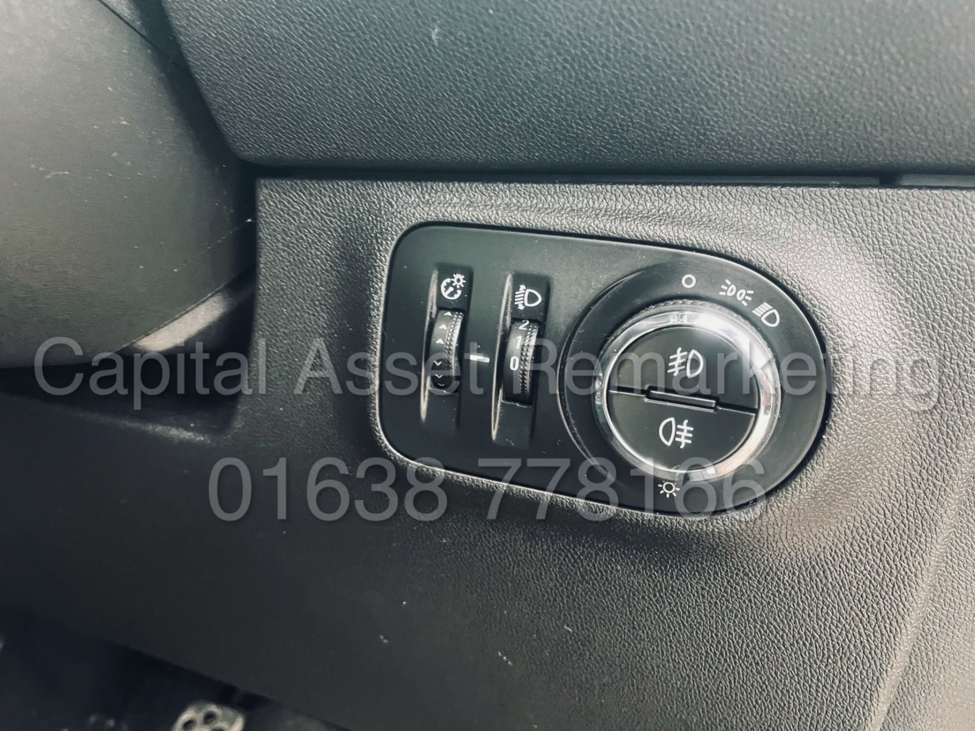 ON SALE VAUXHALL CORSA *LIMITED EDITION* 5 DOOR (2017 MODEL) '1.4 PETROL - ECOFLEX' *AIR CON* - Image 34 of 44