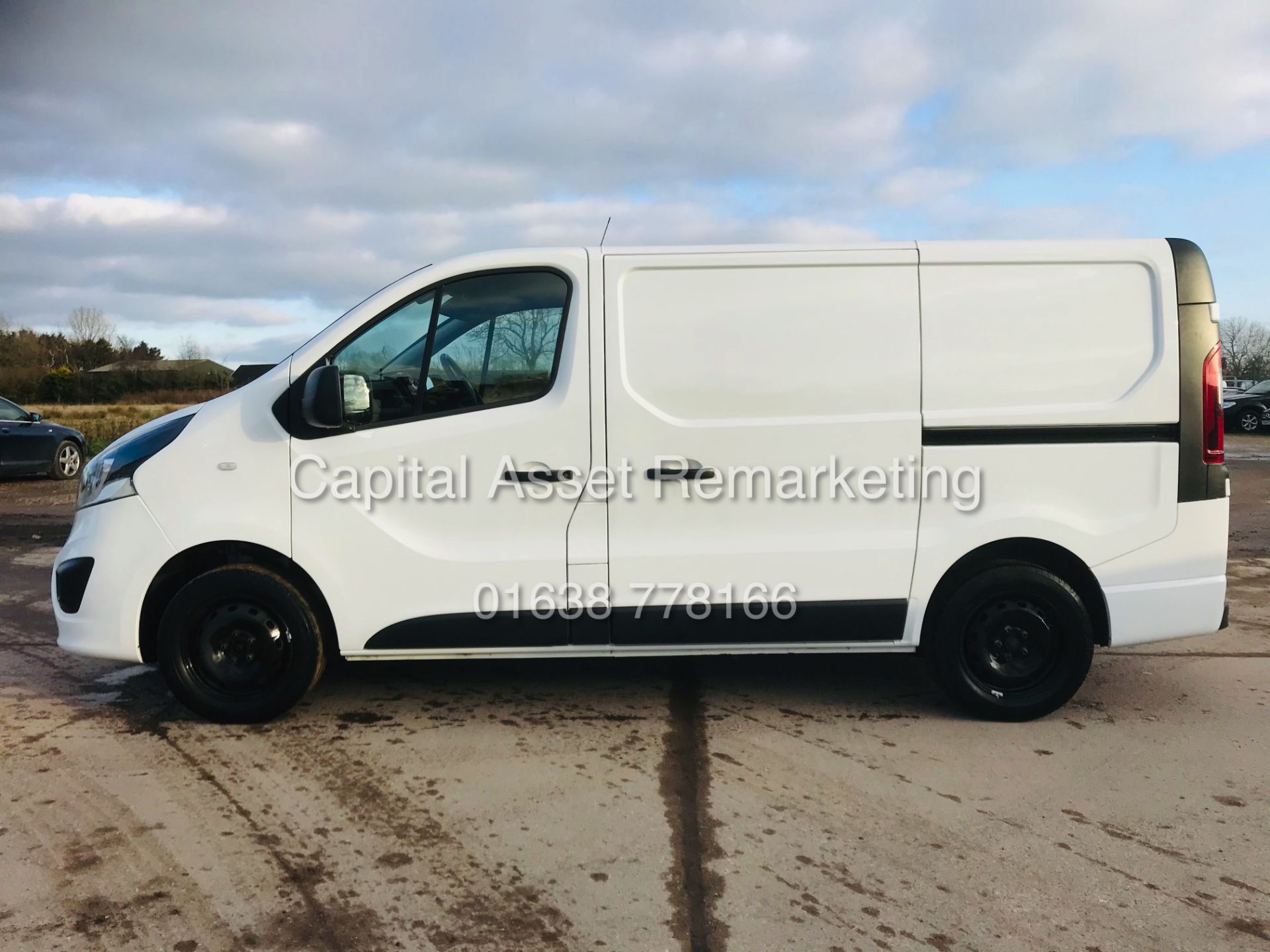 ON SALE VAUXHALL VIVARO CDTI "SPORTIVE" 1 OWNER (18 REG) AIR CON - ELEC PACK - CRUISE - GREAT SPEC - Image 12 of 25