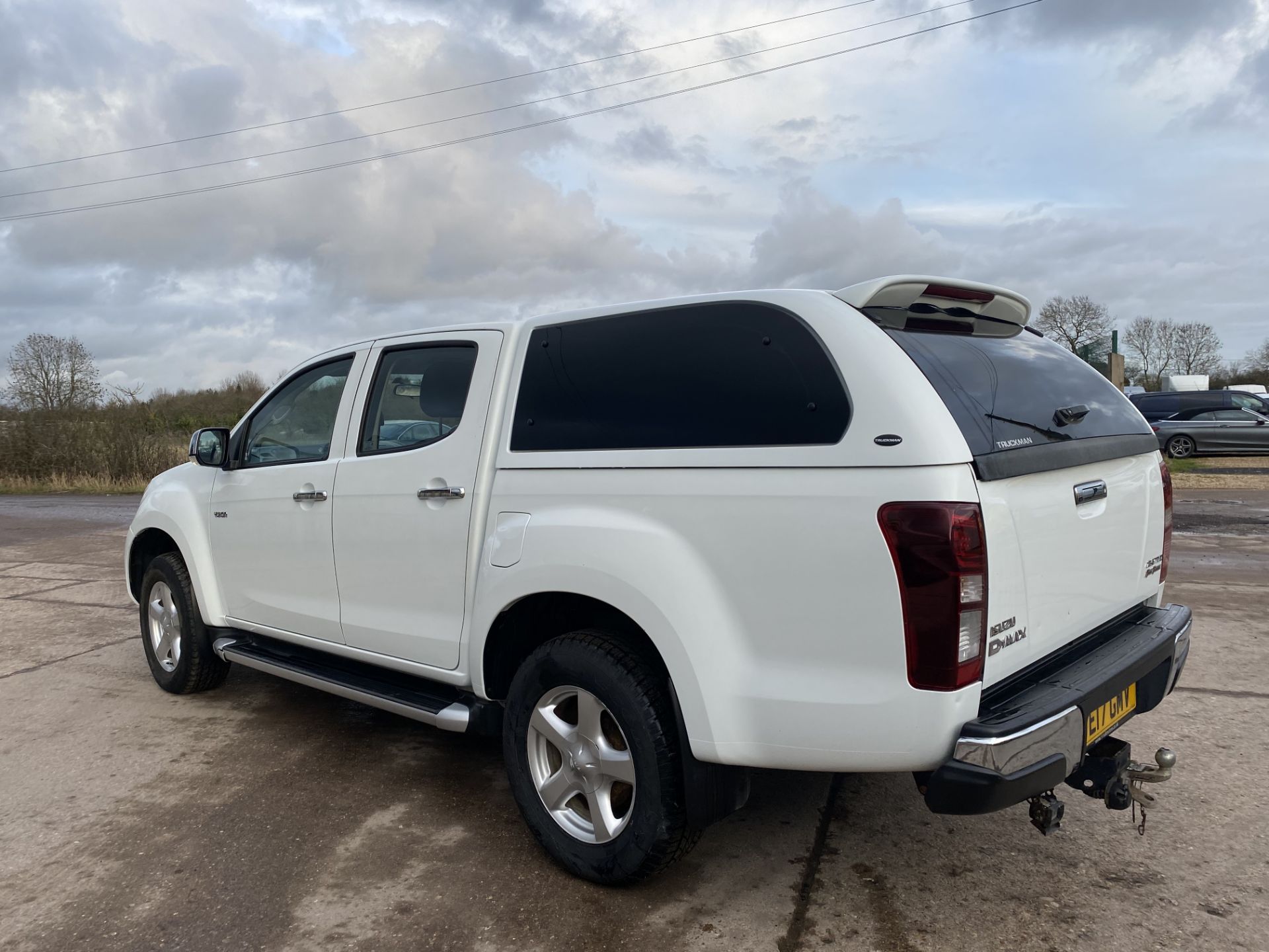 ON SALE ISUZU D-MAX "YUKON TWIN TURBO "2.5 TURBO DIESEL" 17 REG - NEW SHAPE - 1 OWNER - CANOPY FSH - Image 6 of 30