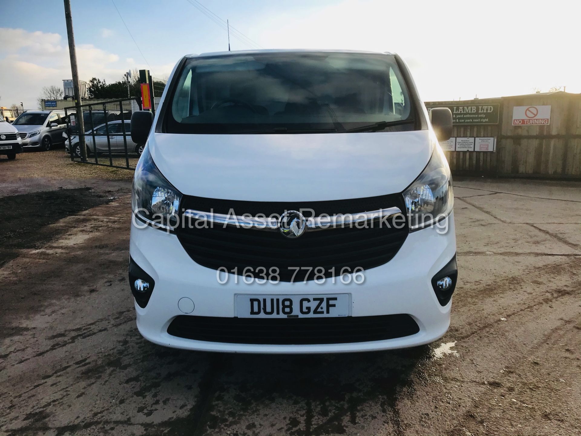 ON SALE VAUXHALL VIVARO CDTI "SPORTIVE" 1 OWNER (18 REG) AIR CON - ELEC PACK - CRUISE - GREAT SPEC - Image 4 of 25