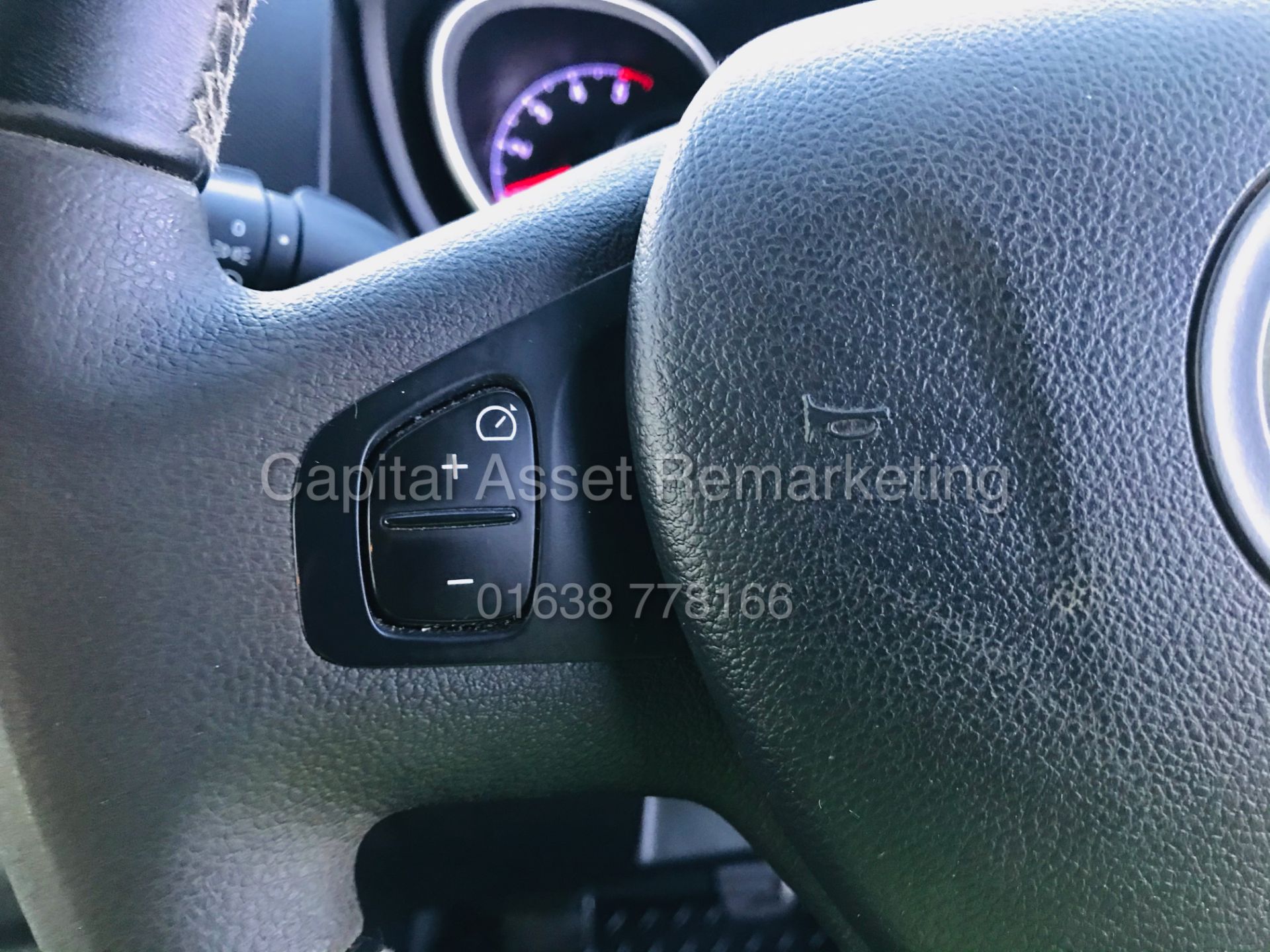 ON SALE VAUXHALL VIVARO "SPORTIVE" 2900 LWB *6 SEATER DUALINER* 1 OWNER -19 REG - LOW MILEAGE - - Image 20 of 27