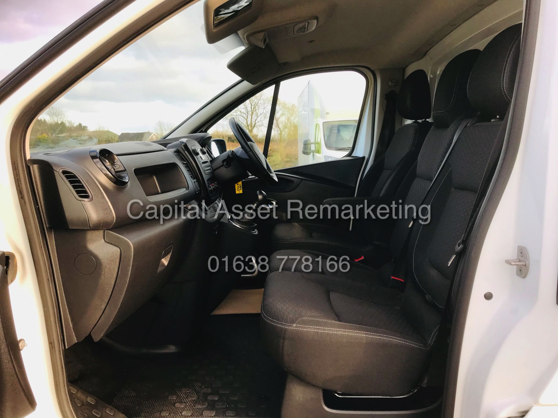 ON SALE VAUXHALL VIVARO CDTI "SPORTIVE" 1 OWNER (18 REG) AIR CON - ELEC PACK - CRUISE - GREAT SPEC - Image 22 of 25