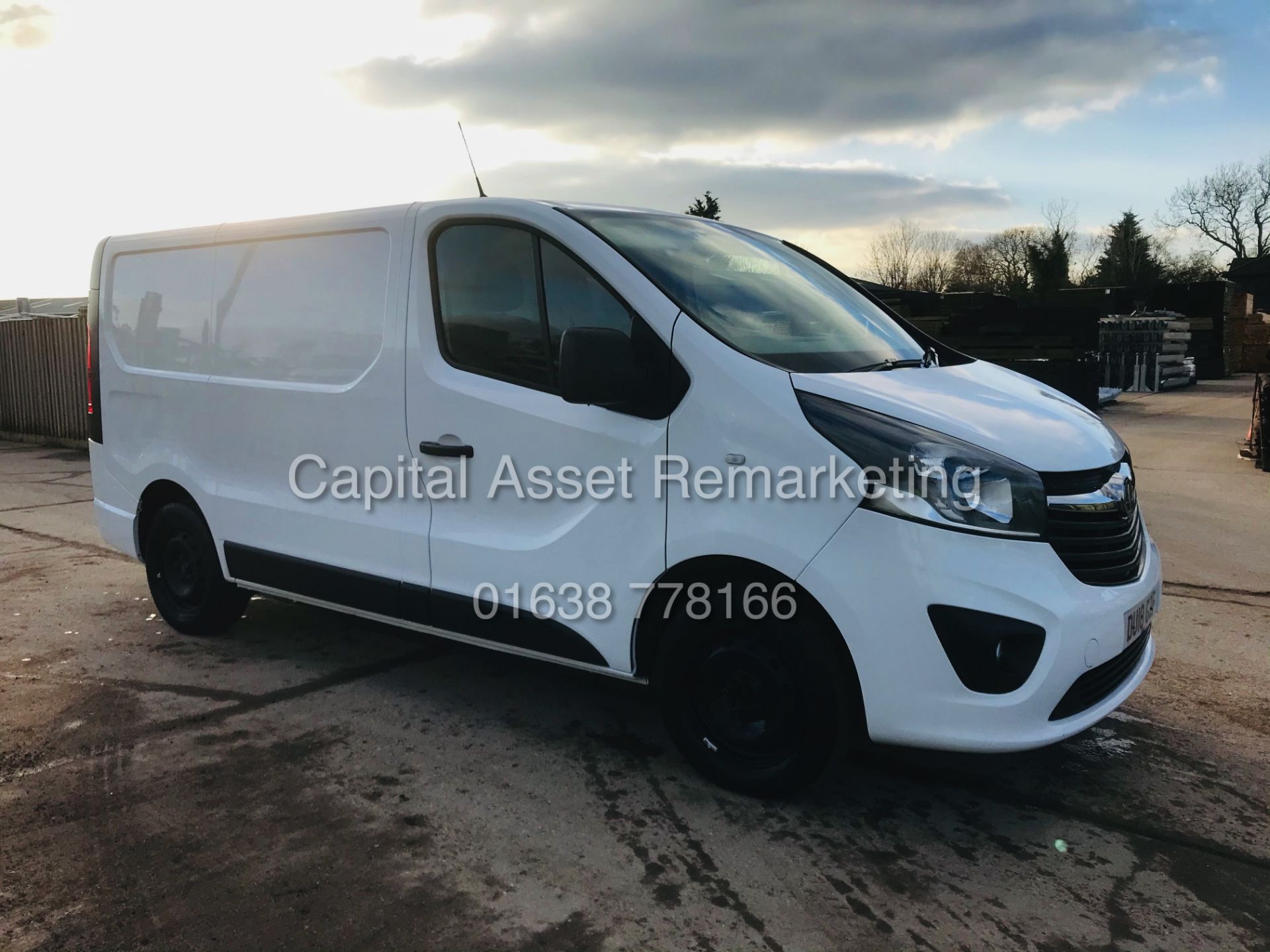 ON SALE VAUXHALL VIVARO CDTI "SPORTIVE" 1 OWNER (18 REG) AIR CON - ELEC PACK - CRUISE - GREAT SPEC - Image 6 of 25