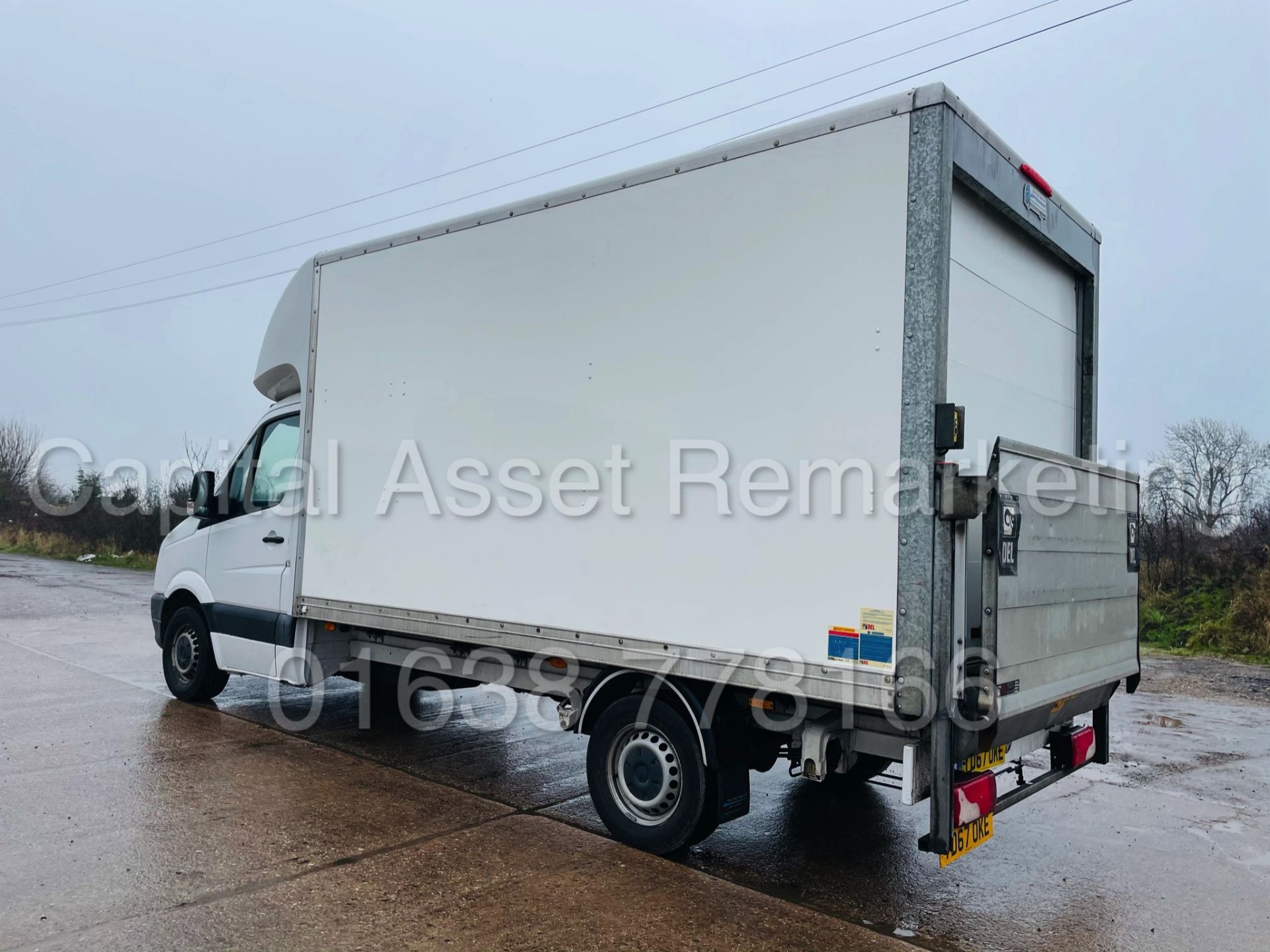 (On Sale) VOLKSWAGEN CRAFTER TDI BMT *LWB-LUTON / BOX VAN* (67 REG -EURO 6) 'U-LEZ'' *TAIL-LIFT* - Image 5 of 42