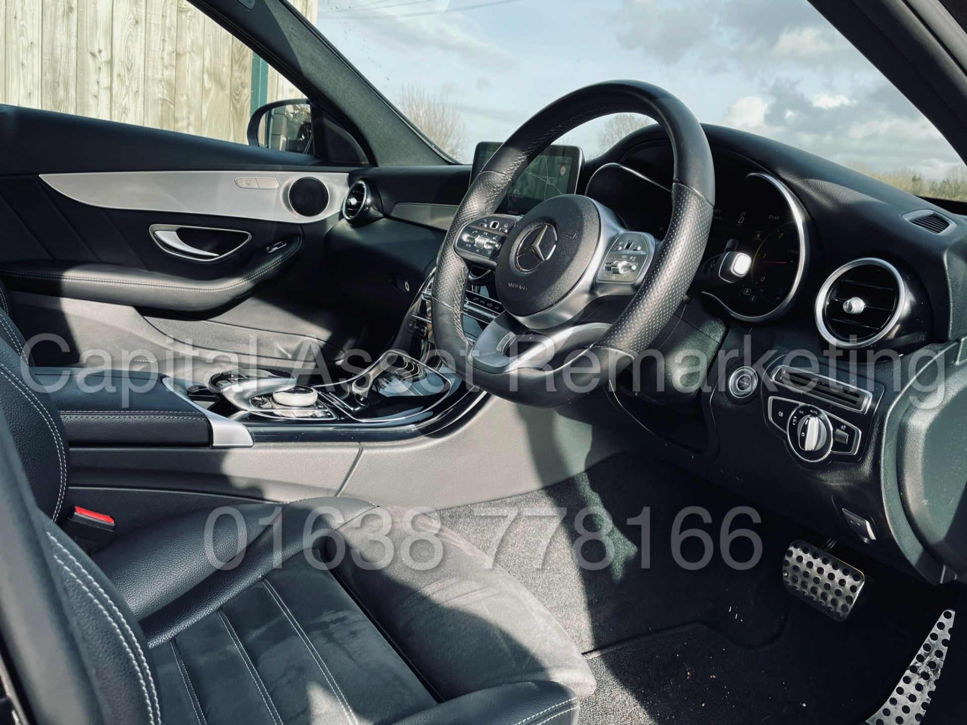 (ON SALE) MERCEDES-BENZ C220D *AMG- PREMIUM* SALOON (2019) '9-G TRONIC - NAV' *TOP SPEC* (1 OWNER) - Image 36 of 48