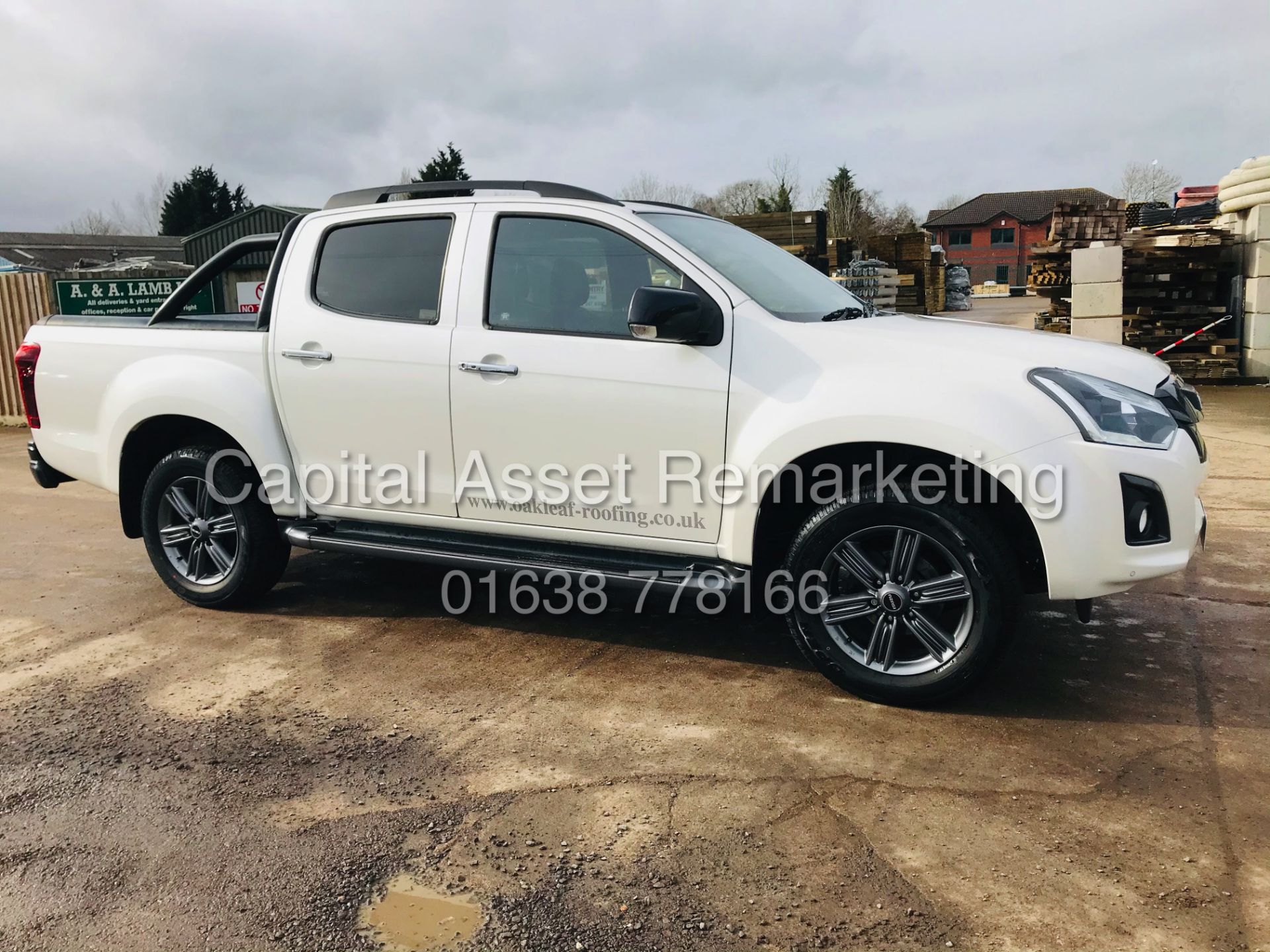 ISUZU D-MAX "BLADE" AUTO (19 REG) FULLY LOADED - SAT NAV - LEATHER - REAR CAMERA -1 OWNER -LOW MILES