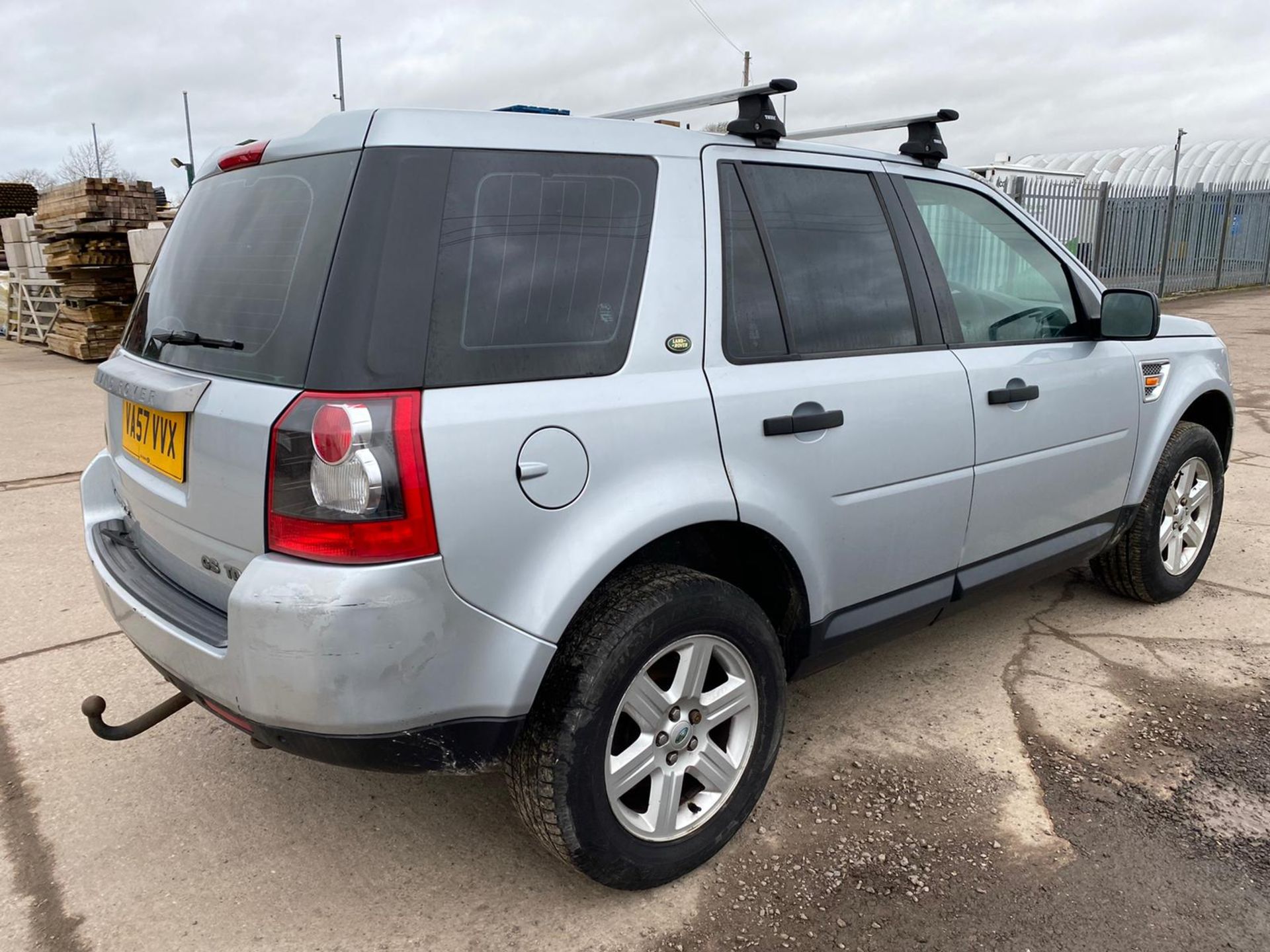 ON SALE LANDROVER FREELANDER GS 2.2TD4 (2008 REG) SILVER - GREAT SPEC -ALLOYS - NEW SHAPE - NO VAT - Image 5 of 16