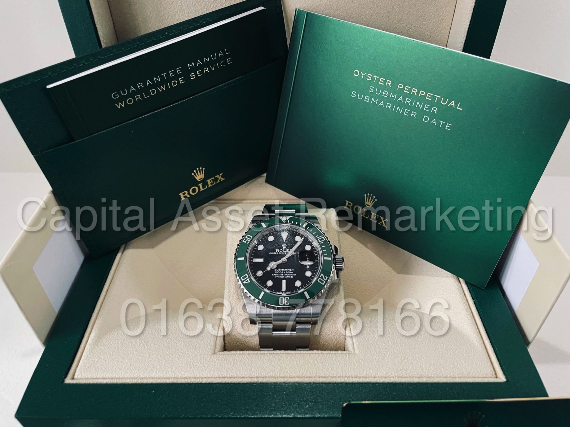 (On Sale) ROLEX SUBMARINER 41MM OYSTER STEEL *GREEN DIAL / KERMIT* (2021-NEW/UNWORN) *BEAT THE WAIT* - Image 2 of 6