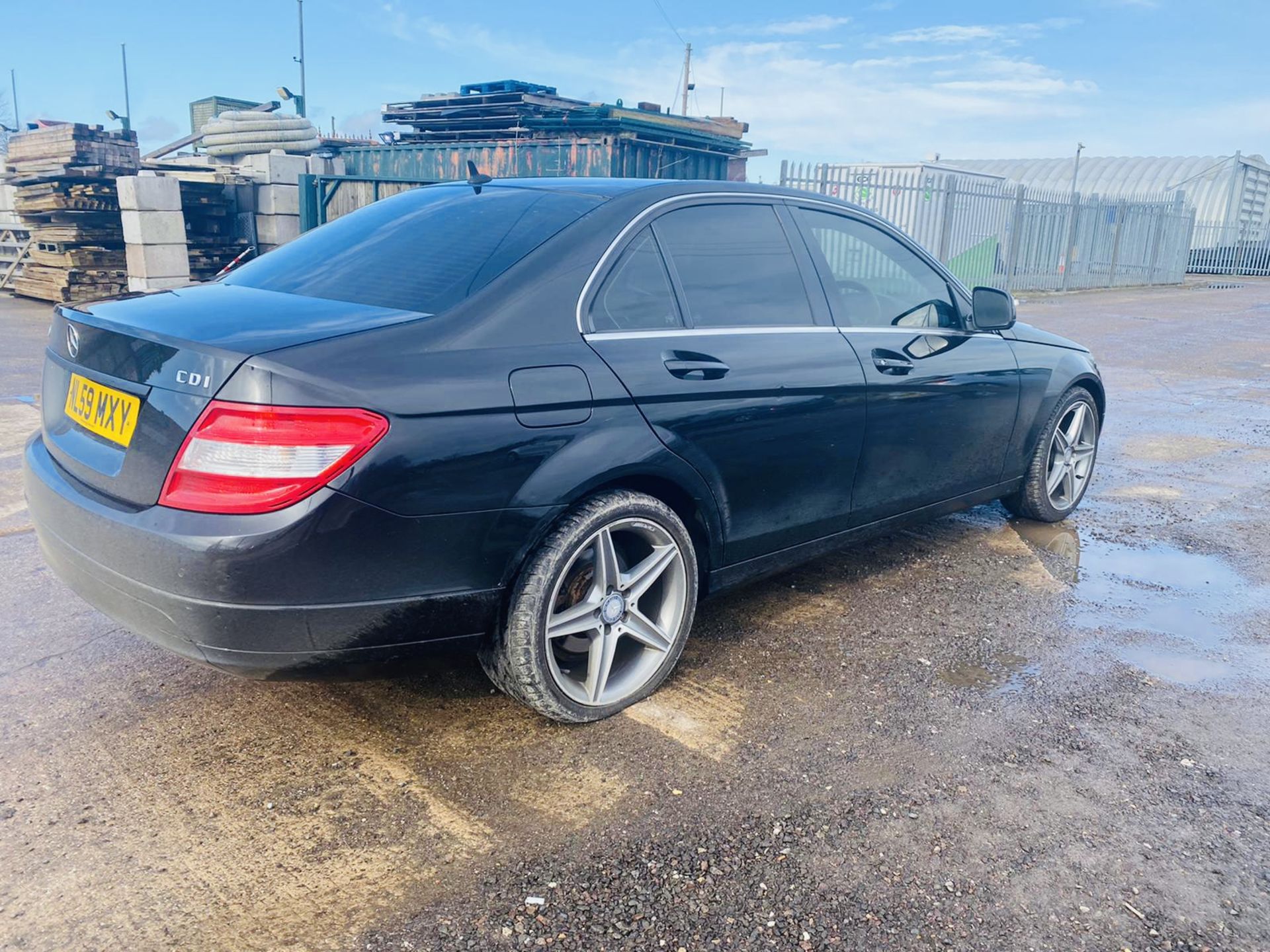 On Sale MERCEDES C220CDI "SE" SPECIAL EQUIPMENT AUTOMATIC - 2010 MODEL- BLACK - AMG ALLOYS - NO VAT - Image 3 of 13