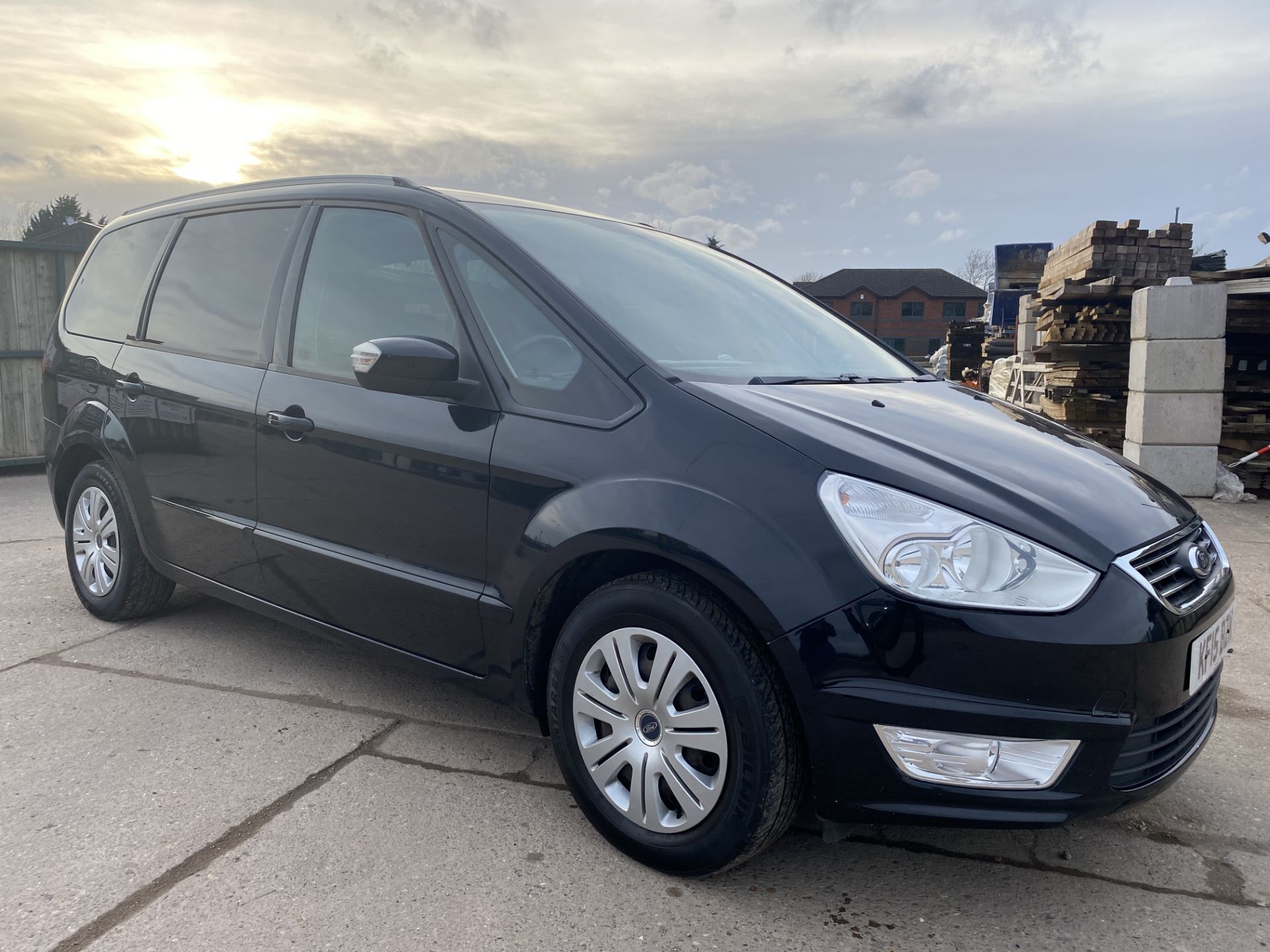 On Sale FORD GALAXY "ZETEC" 2.0TDCI "AUTO" 15 REG - 7 SEATER- LEATHER - AIR CON - MET BLACK - NO VAT